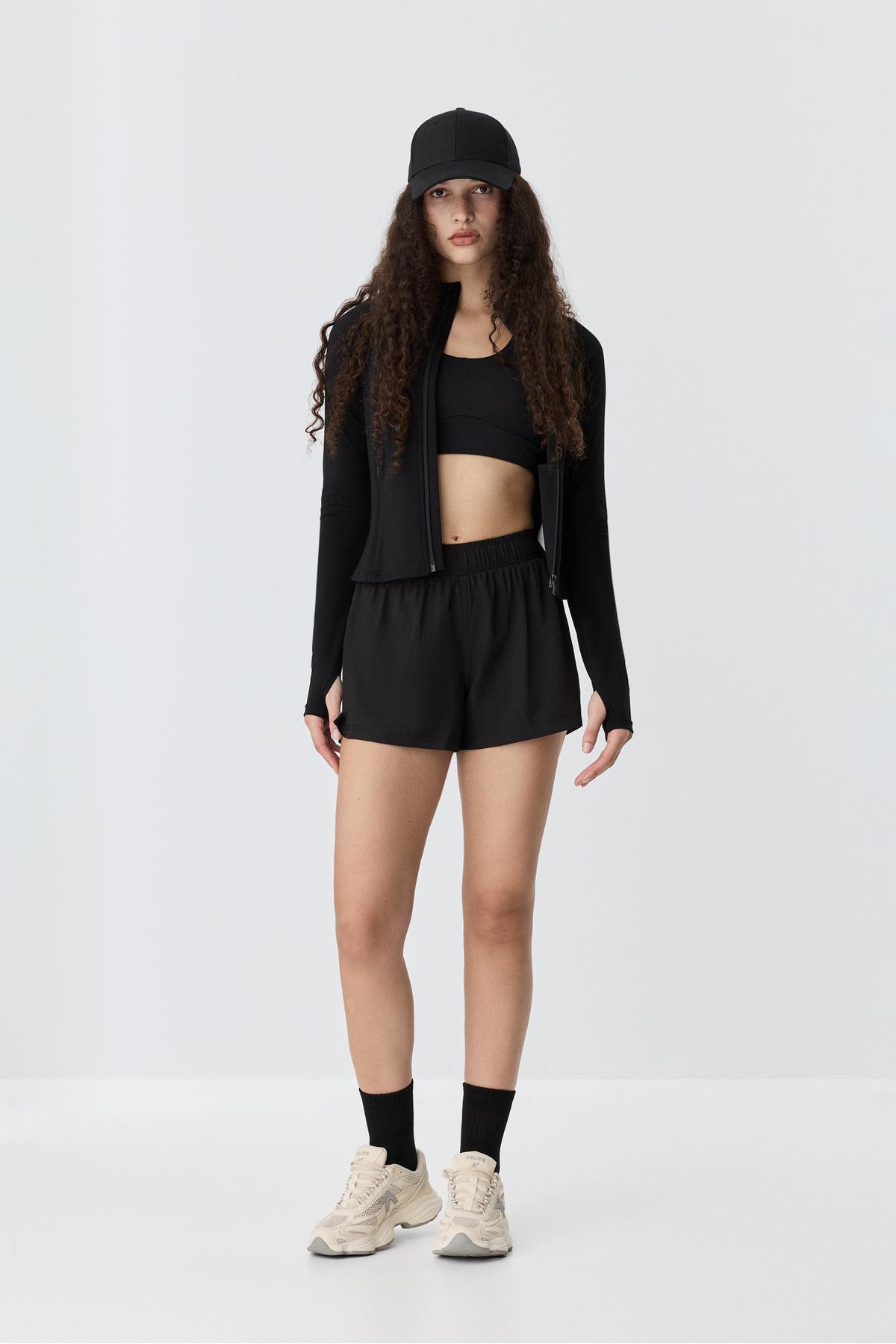 Basic sports shorts