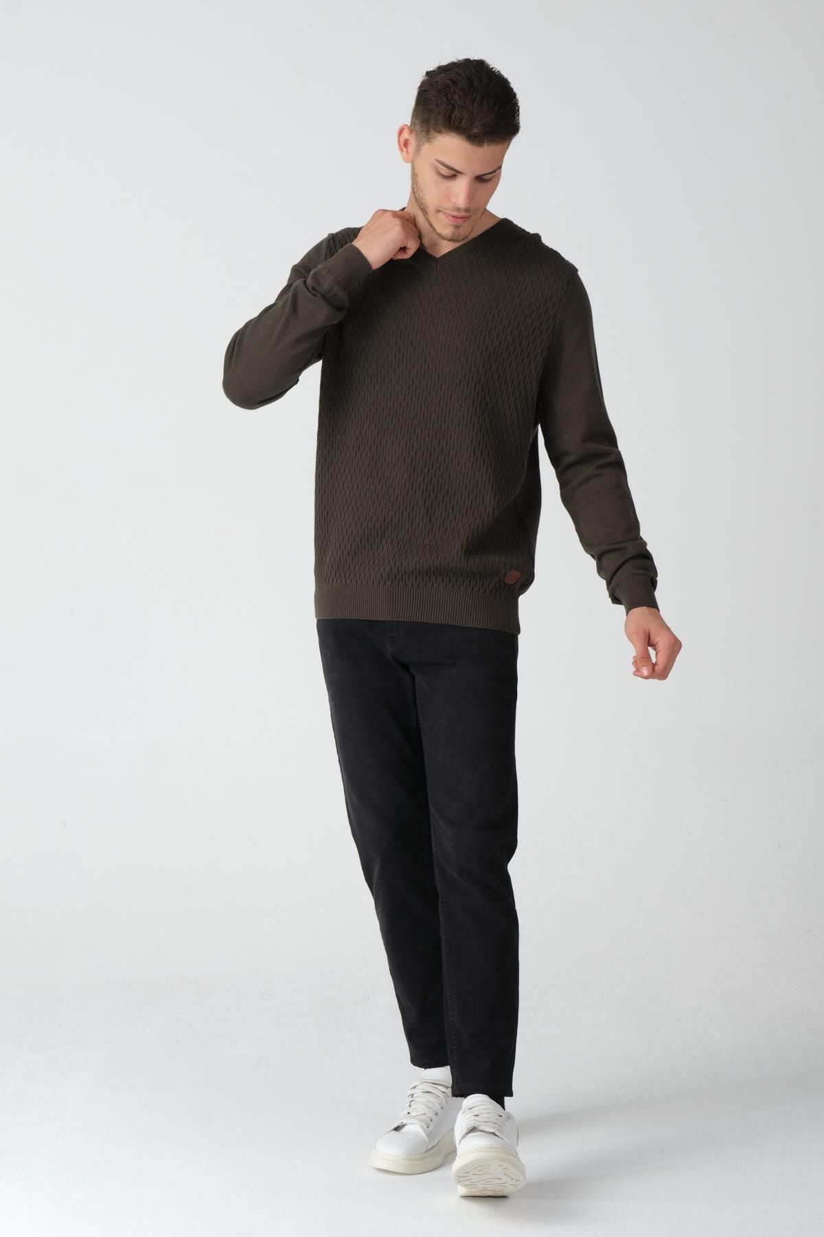 ALEXANDERGARDI-V-Neck Regular Fit Sweater (e20-512400) 4