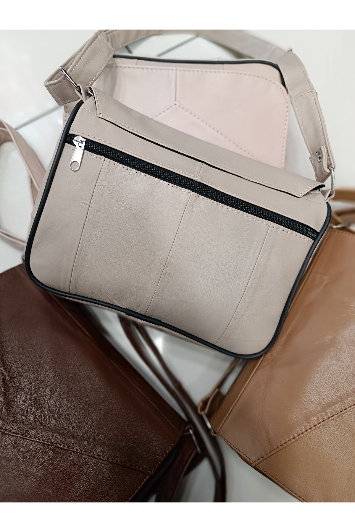 Sellona Bags Hakiki Deri Orta Boy Kadın Omuz ve Postacı Çanta görsel 4
