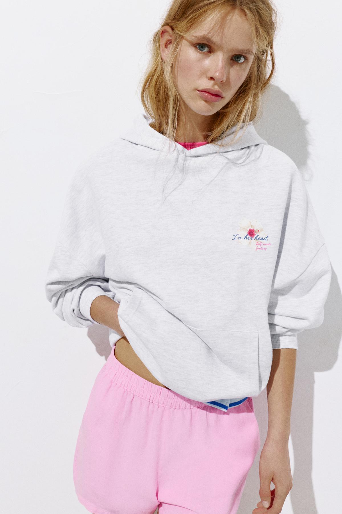 Pull & Bear  Güneş grafikli kapüşonlu sweatshirt