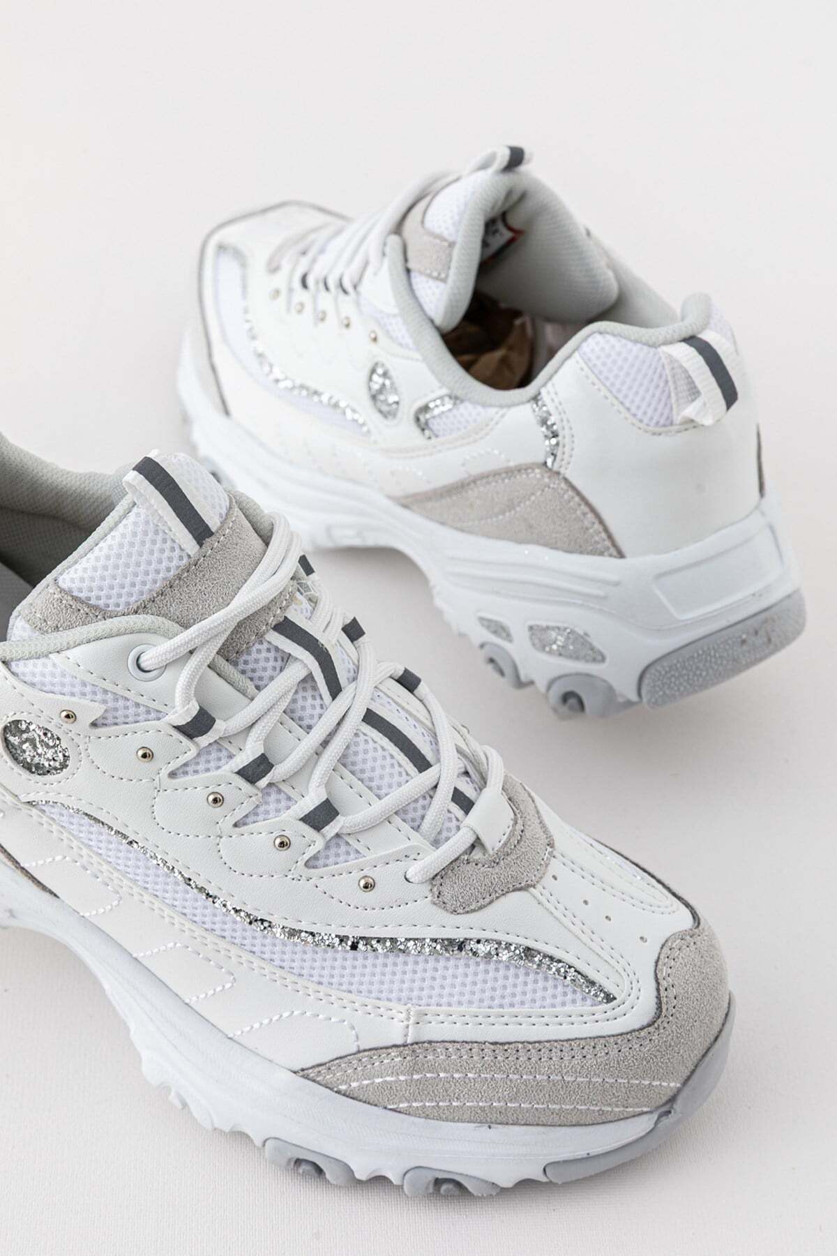 Golder Kadın Günlük Beyaz Sneaker Bağcıklı Rahat Spor Ayakkabı görsel 4