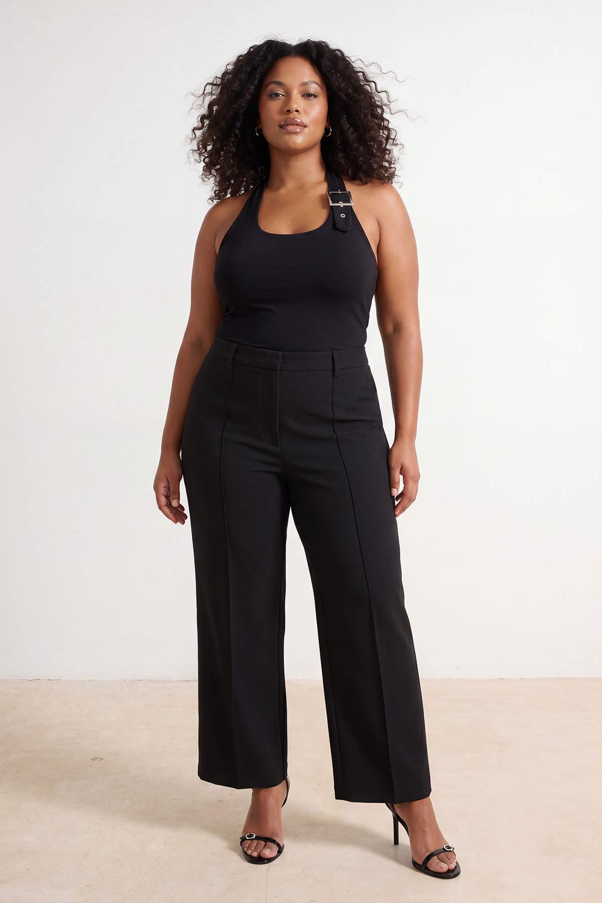 Trendyolmilla Curve Siyah Siyah Straight/Düz Kesim Yüksek Bel Nervür Dikişli Dokuma Pantolon TBBSS26AR00039