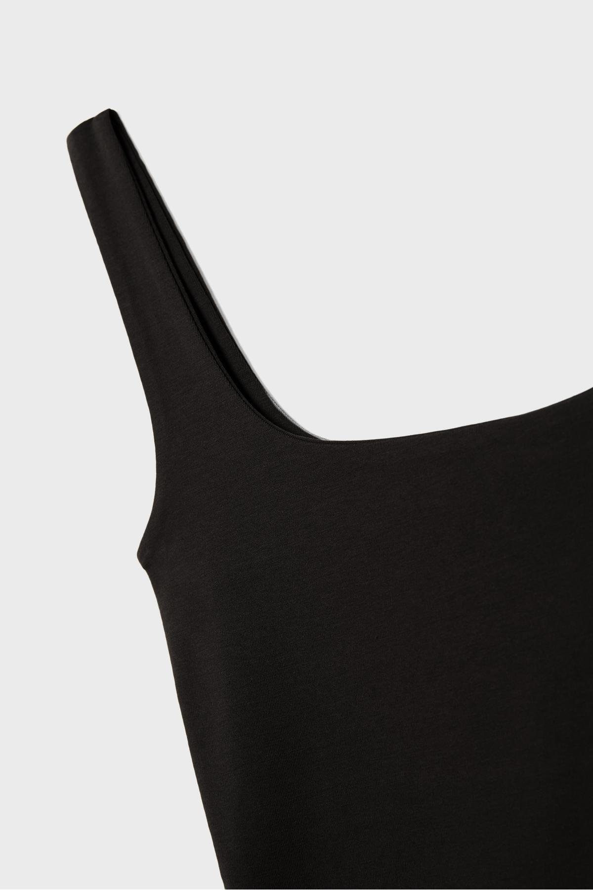 Stradivarius Kare yaka askılı tişört görsel 8