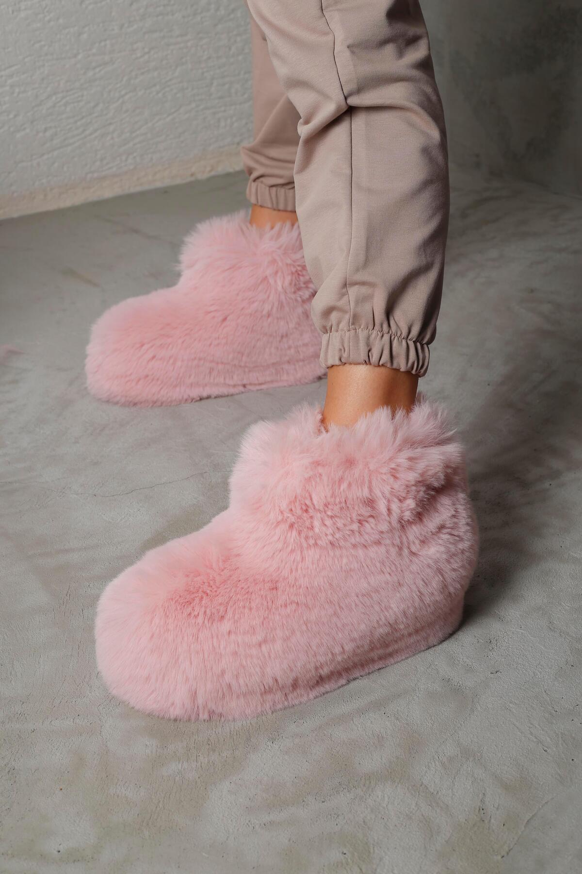 Beyond Kadın Gül Kurusu Bumble İçi Kürklü Ultra Hafif Tüylü Panduf 4cm BYND03
