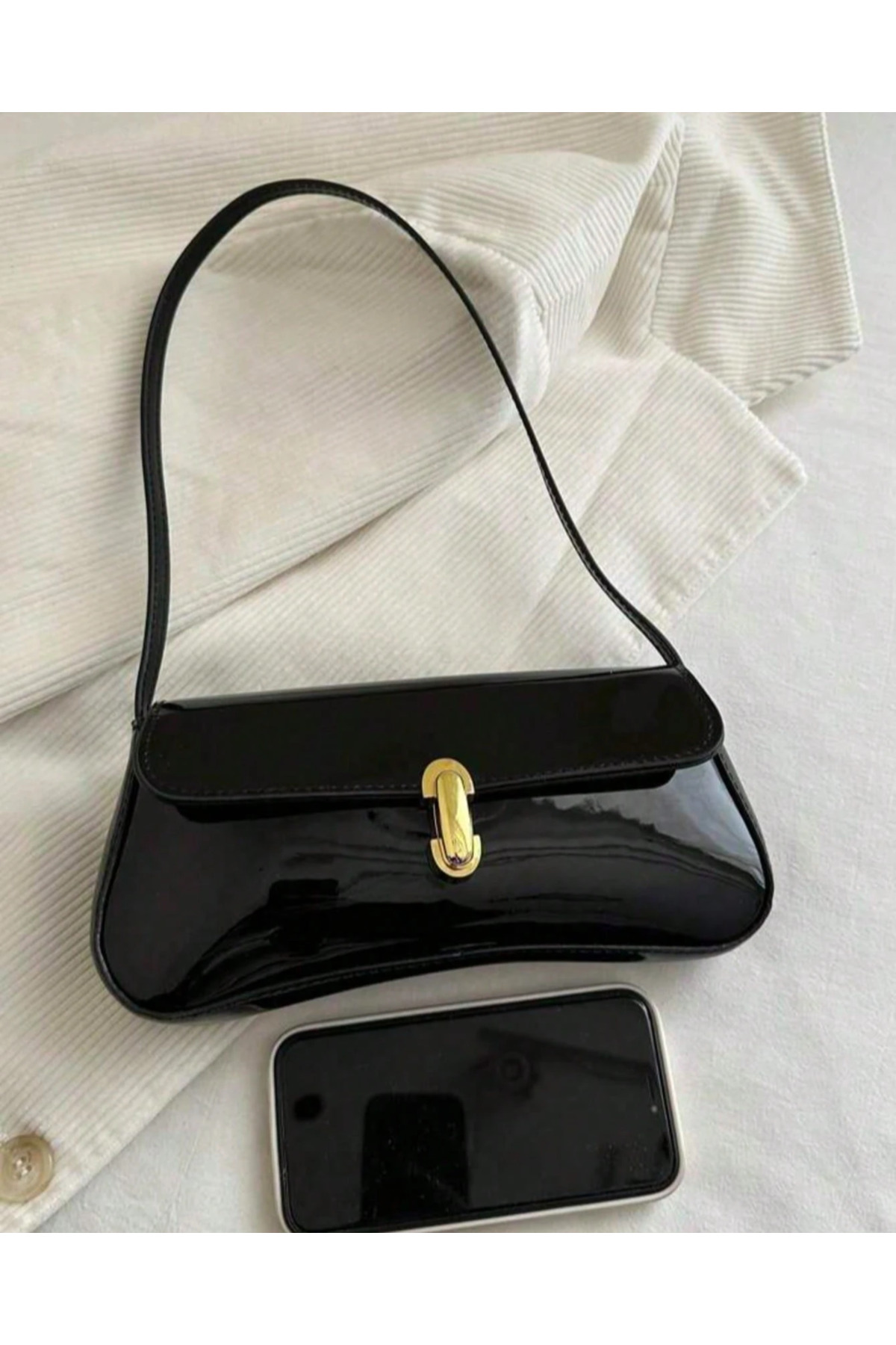 Liva Rugan Kadın Vintage Gold Tokalı Retro Model El ve Omuz Çantası