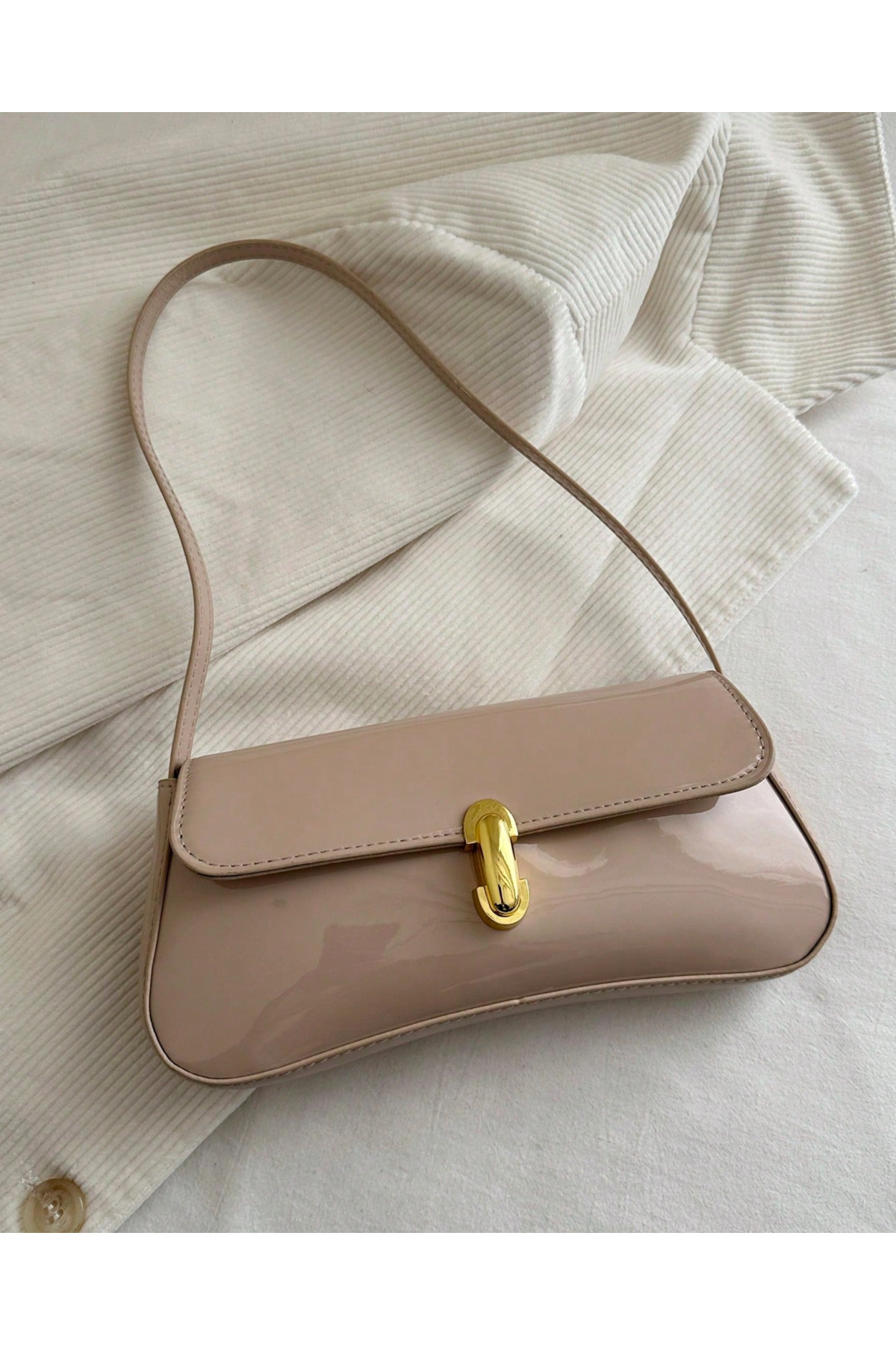 Liva Spring Women's Vintage Retro Model Hand and Shoulder Bag with Gold Buckle