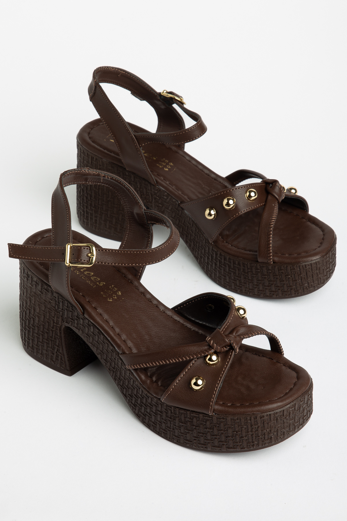 Women's Round Toe Bead Detailed Heeled Sandals