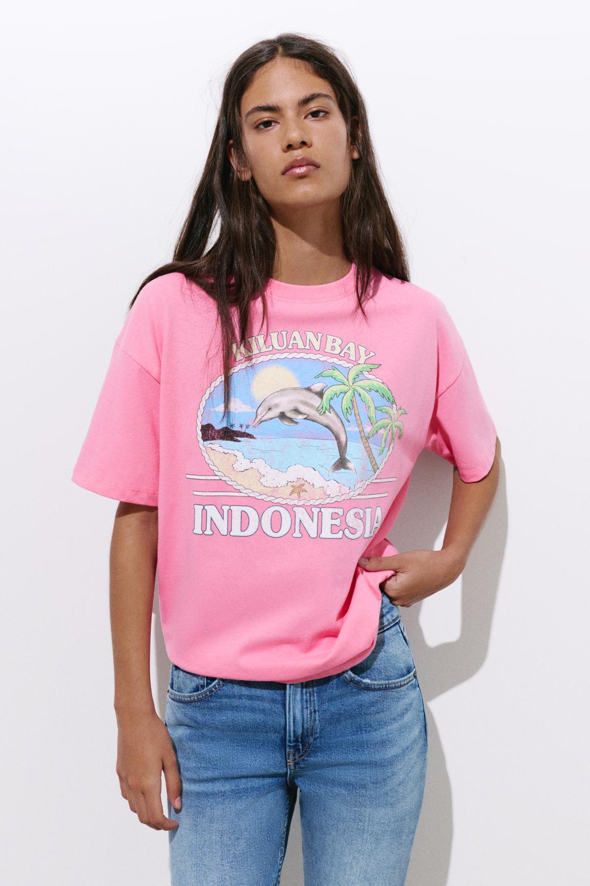 Indonesian dolphin graphic tee