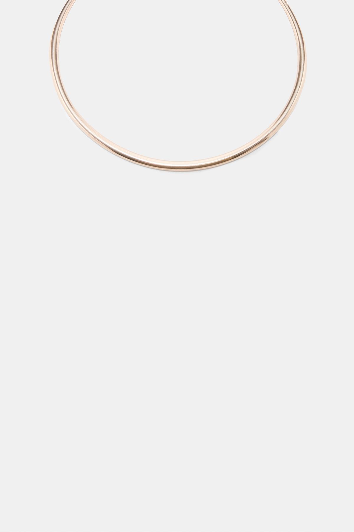 Flexible choker necklace