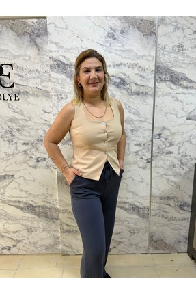 BE ATÖLYE BUTİK Kadın Kare Yaka Düğmeli Yelek Fit Kalıp Şık Ofis Günlük Yelek...