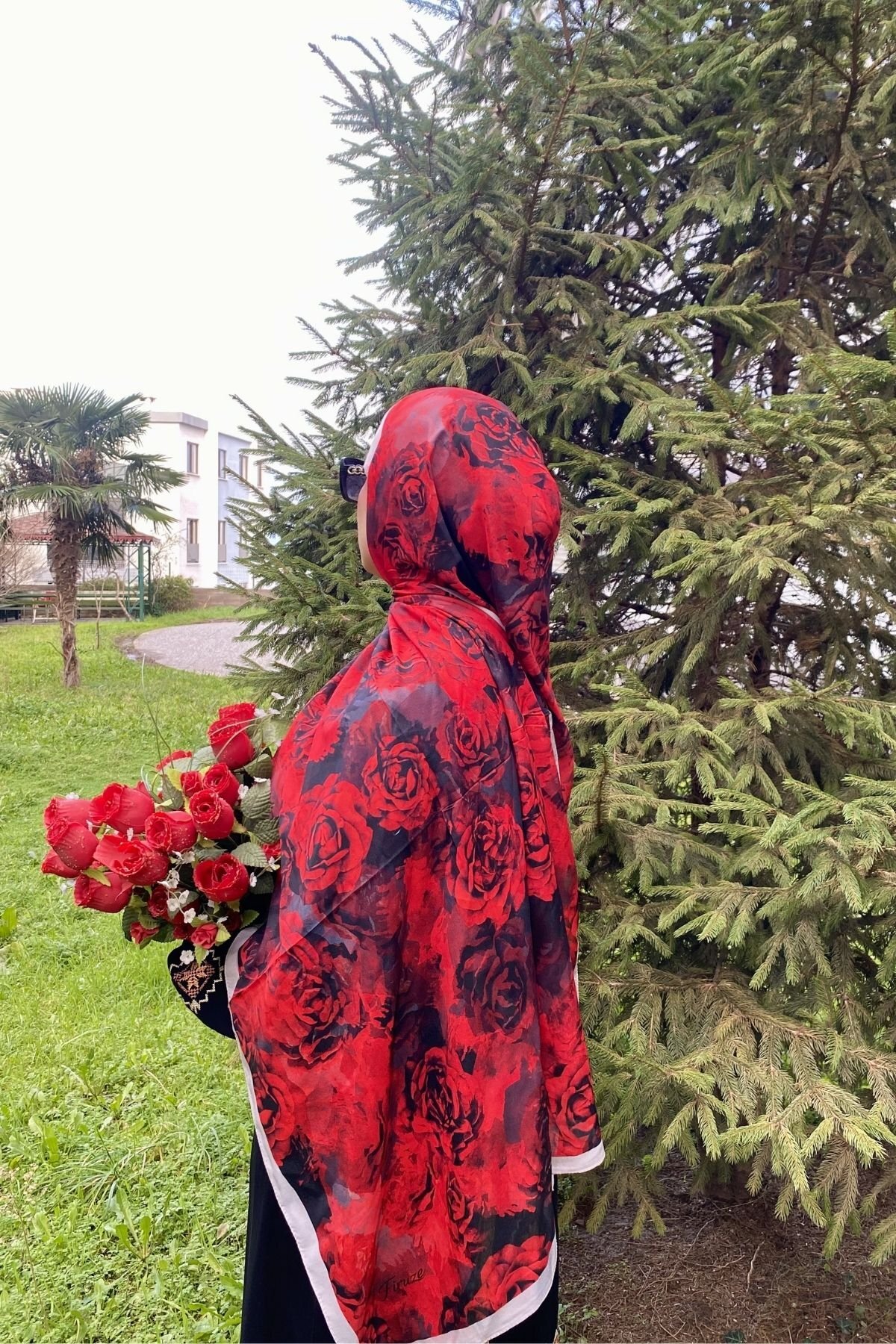 Firuze scarf ROSE DESEN KIRMIZI SOFT ŞAL görsel 3