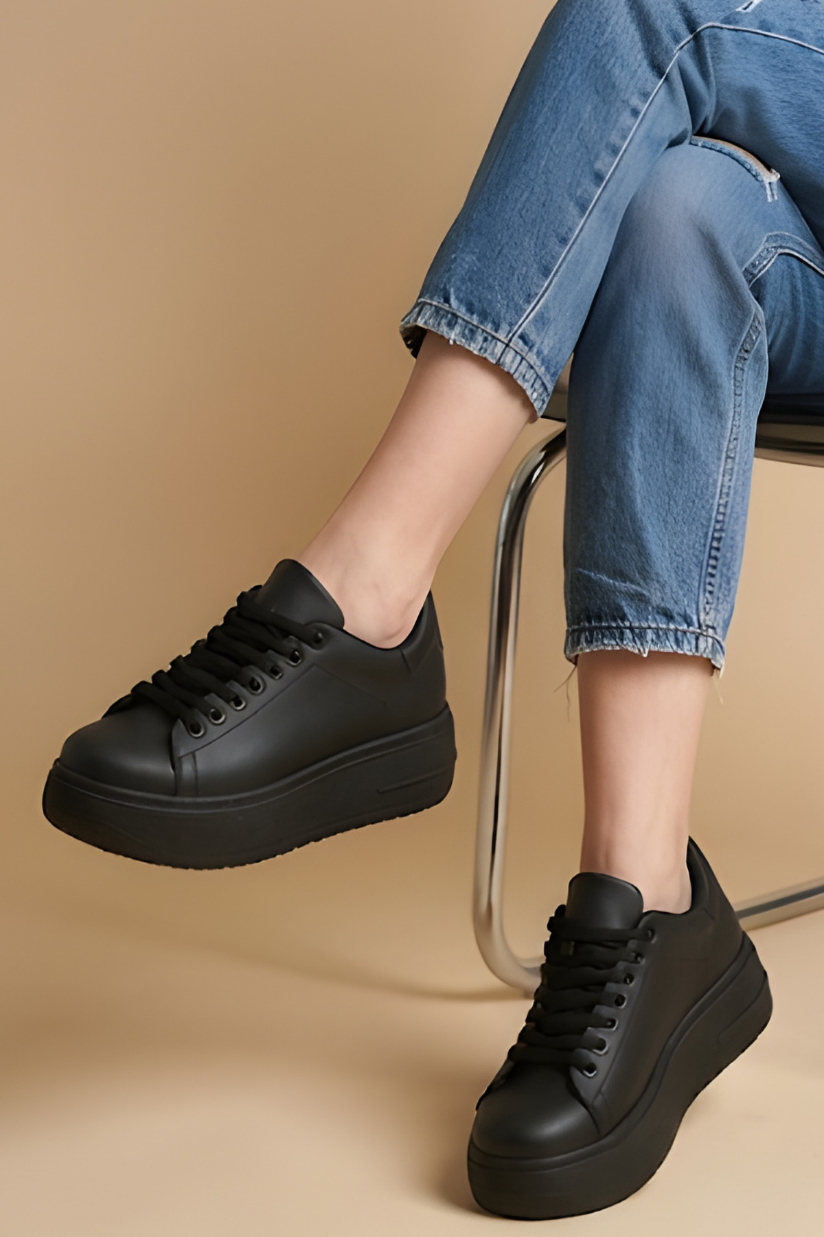 Suvindo Kadın Siyah Kalın Yüksek Tabanlı Bağcıklı Spor Ayakkabı Günlük Rahat Kadın Sneaker