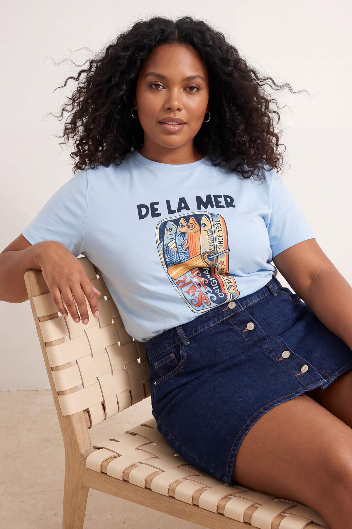 Trendyolmilla Curve Mavi Sardalya Baskılı Relaxed Fit Örme Büyük Beden T-shirt TBBSS26BF00056