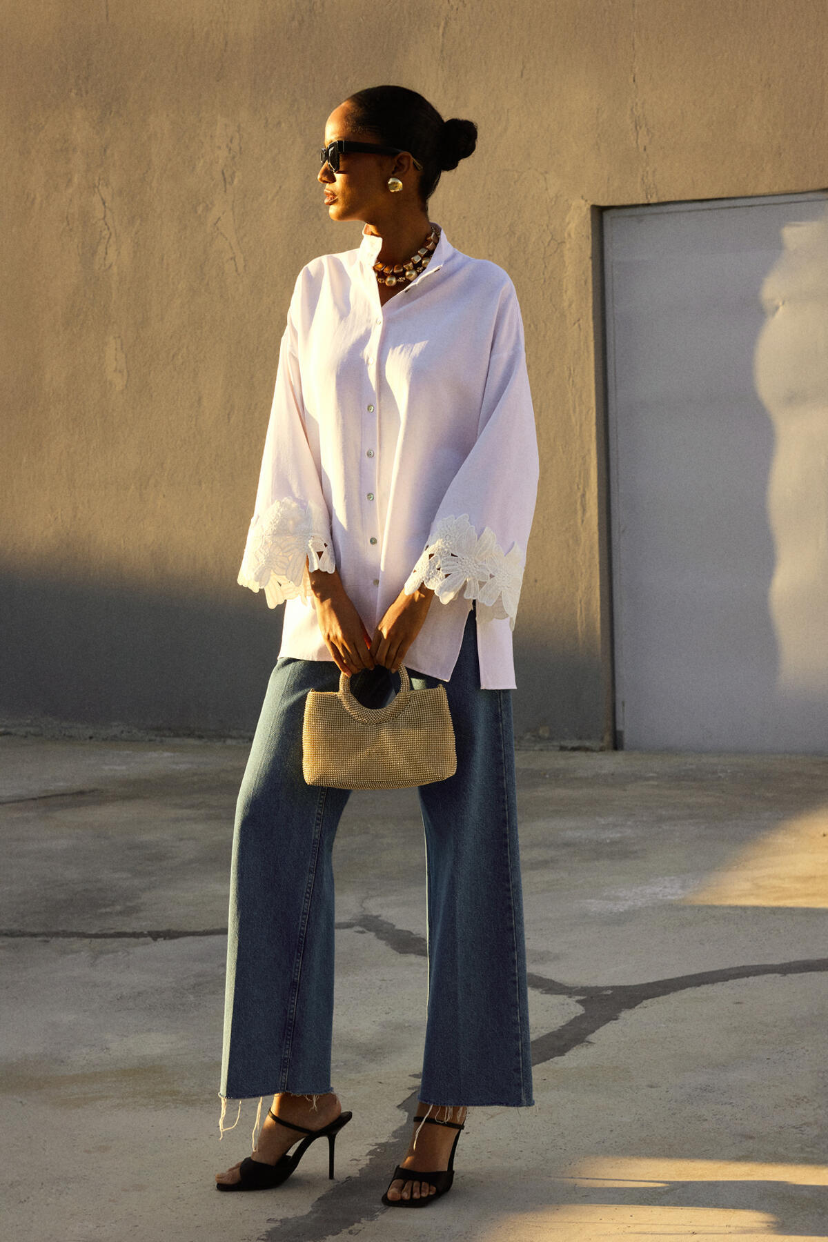 Touche Prive LACE DETAILED SHIRT