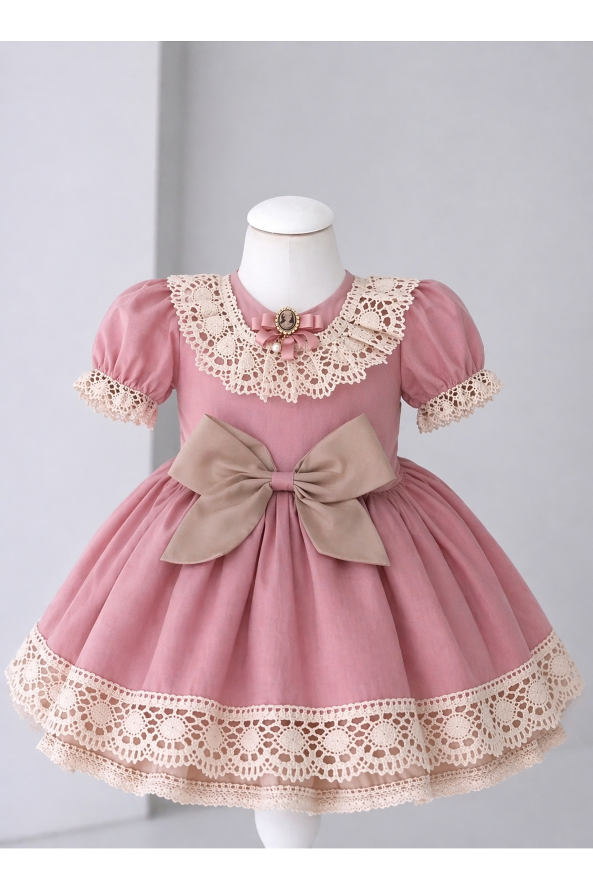 prenses tasarım atolyesi Pembe kısa kollu vintage dogumgünü elbisesi