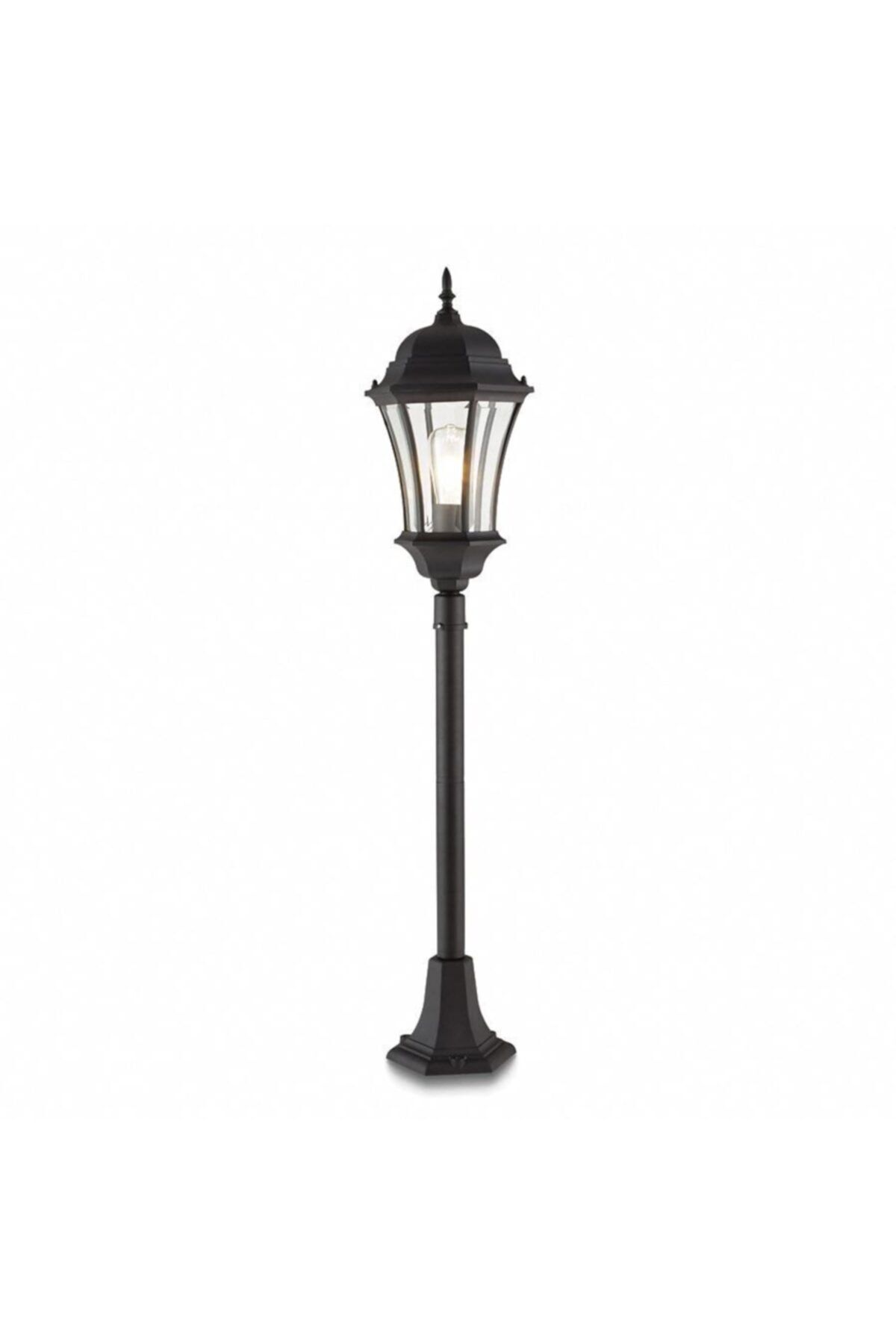 Blooma-Richelieu Black Pole Lighting 1