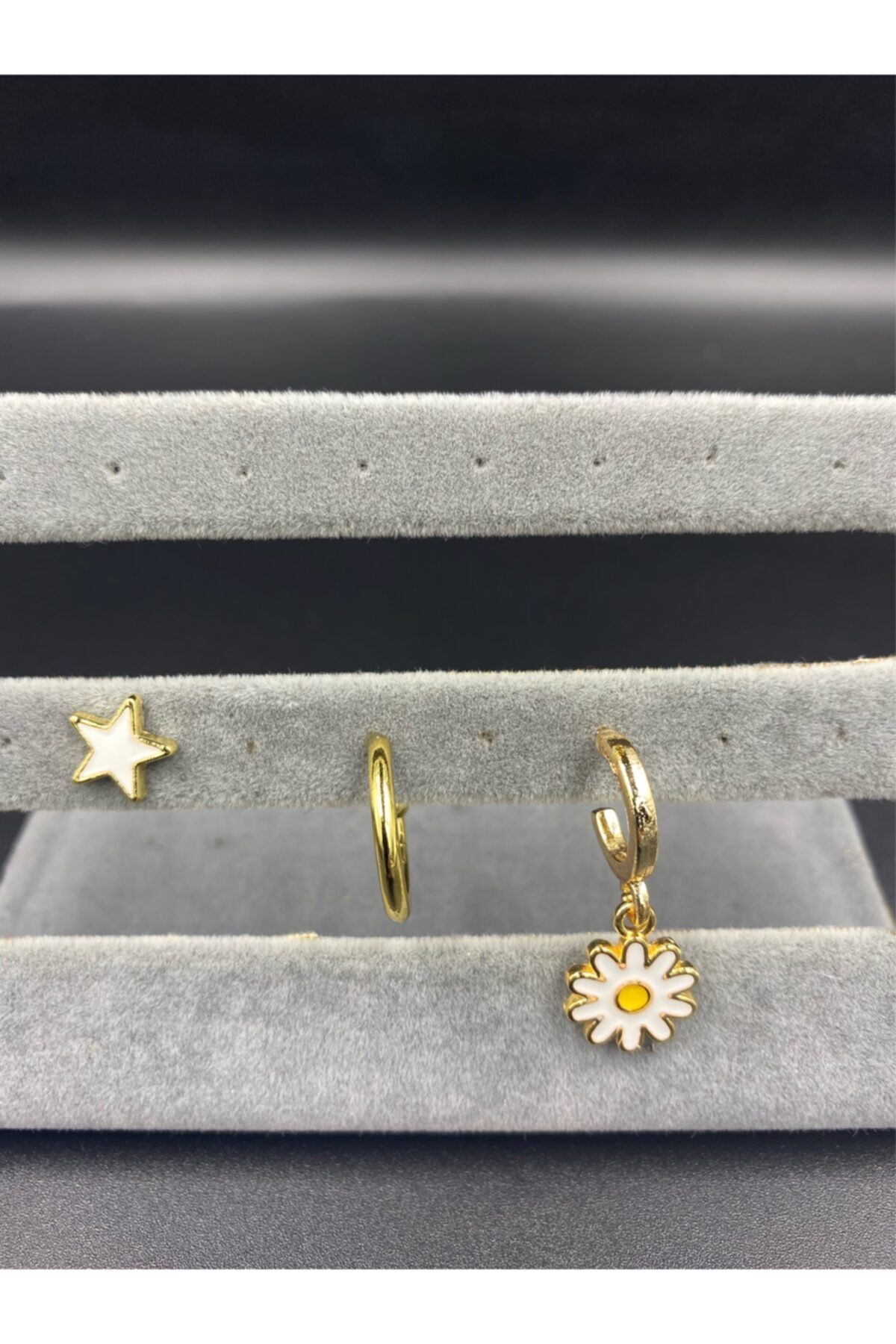 Daisy gold hot sale earrings