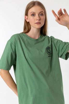 Achaeans Nakışlı Zeytin Yeşili %100 Pamuk Oversize Büyük Beden T-shirt