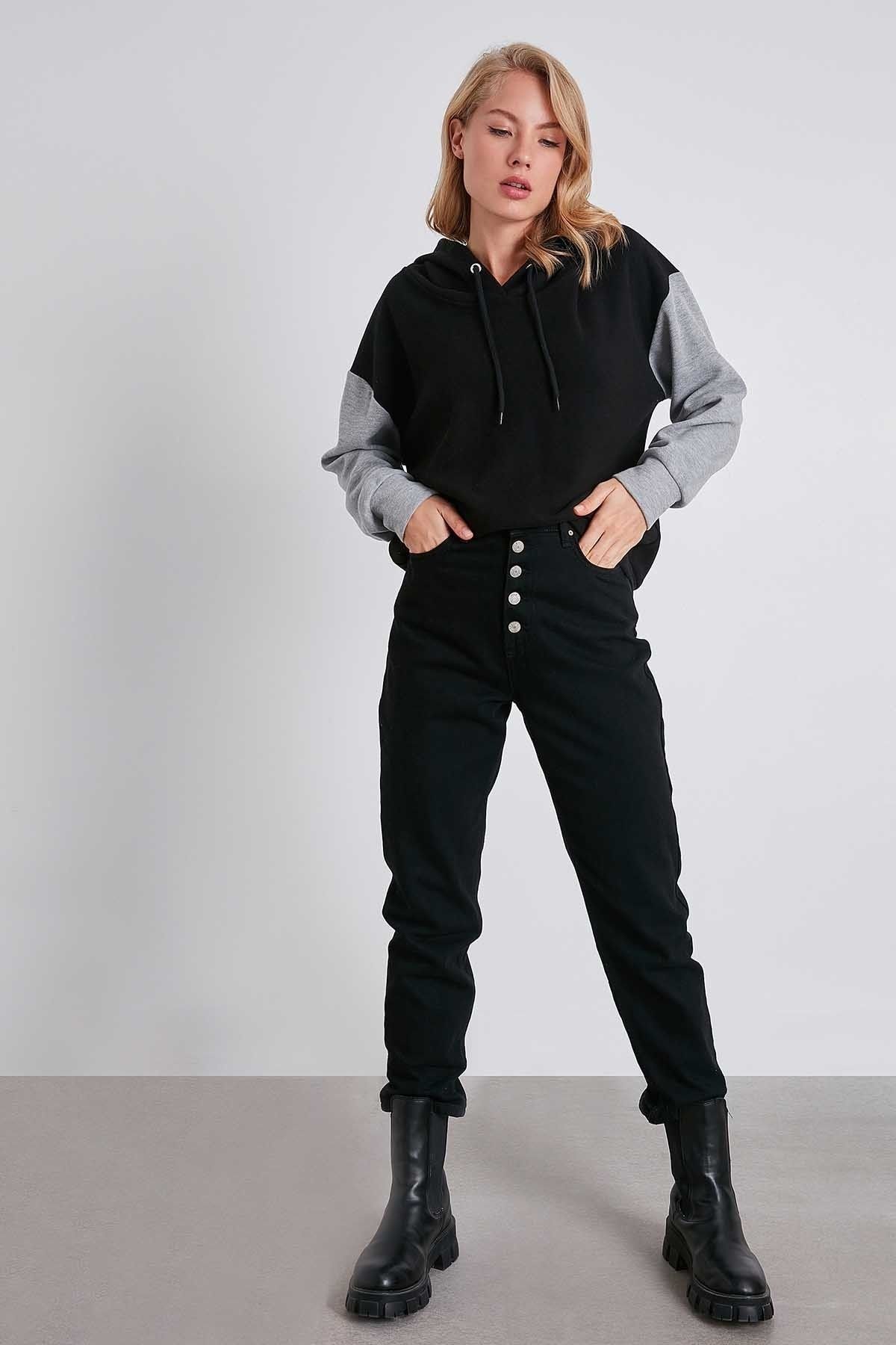 Vitrin Sweatshirt Schwarz Oversized