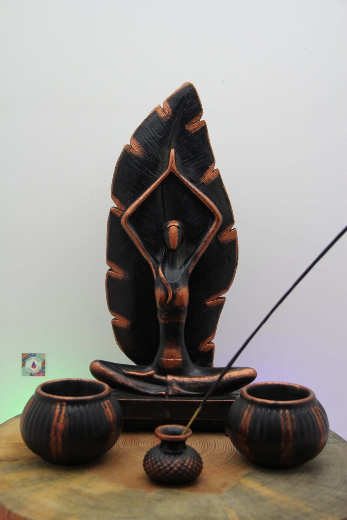 Yoga Yapan Kız Tütsülük Ve Mumluk 5