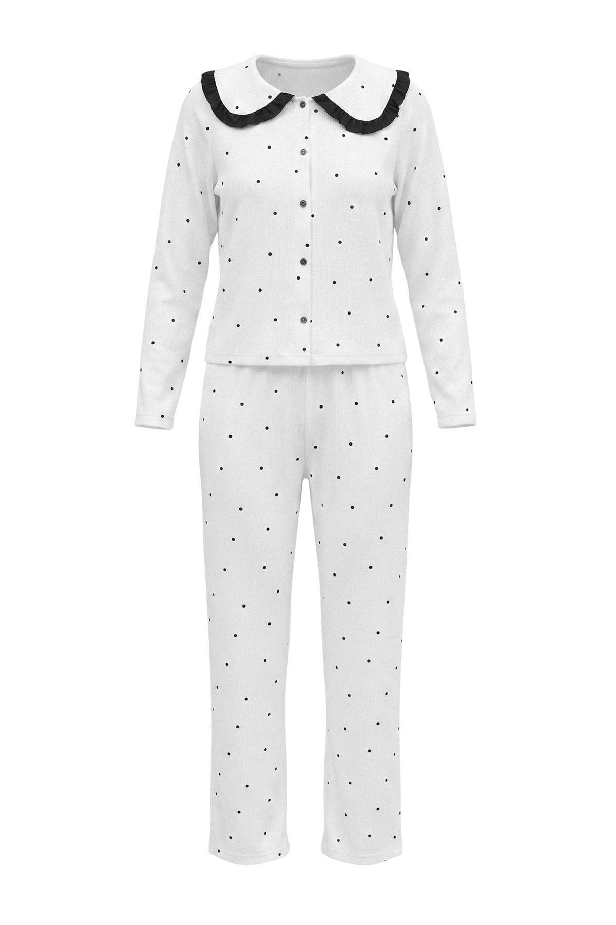 Trendyolmilla Beyaz Puantiyeli Fırfırlı Waffle Örme Pijama Takımı THMAW27PT00049