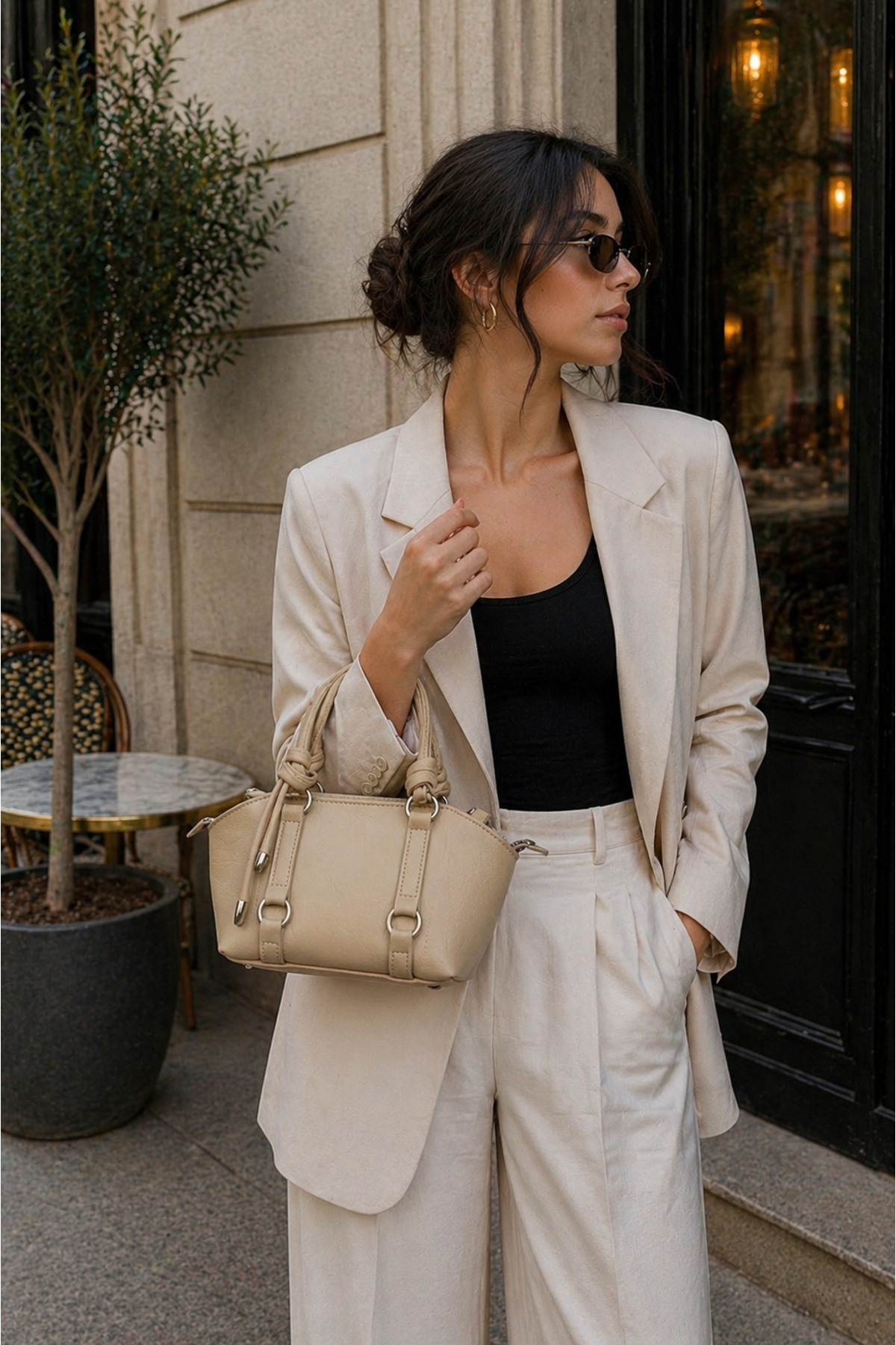 Women's Timeless Trend Model Metal Accessory Detailed Crossbody Shoulder Bag
