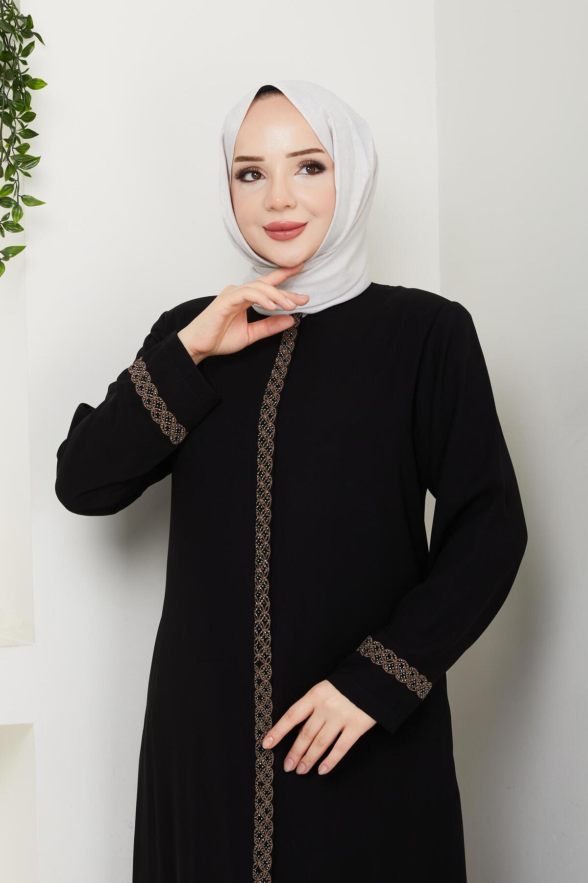 Daily Hajj and Umrah Embroidery and Stone Detailed Abaya