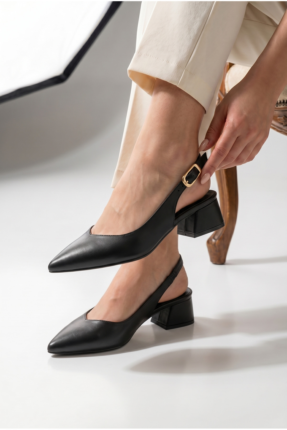 Élise Series Black Summer Women's Skin Gold Buckle Pointed Toe Low Heel Slingback Shoes