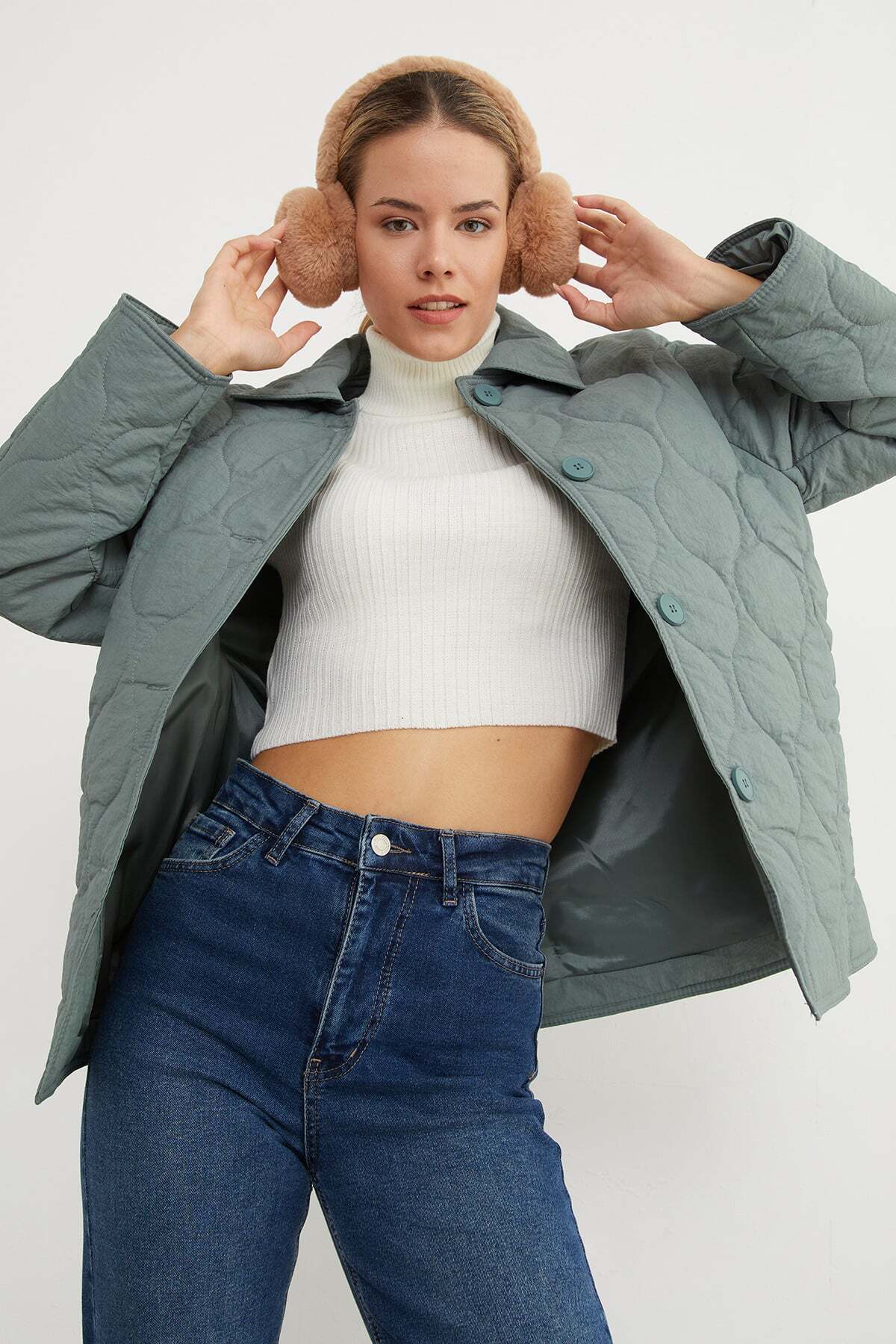 Fulla Moda Su Yolu Desenli Kapitone Oversize Düğmeli Mont görsel 4
