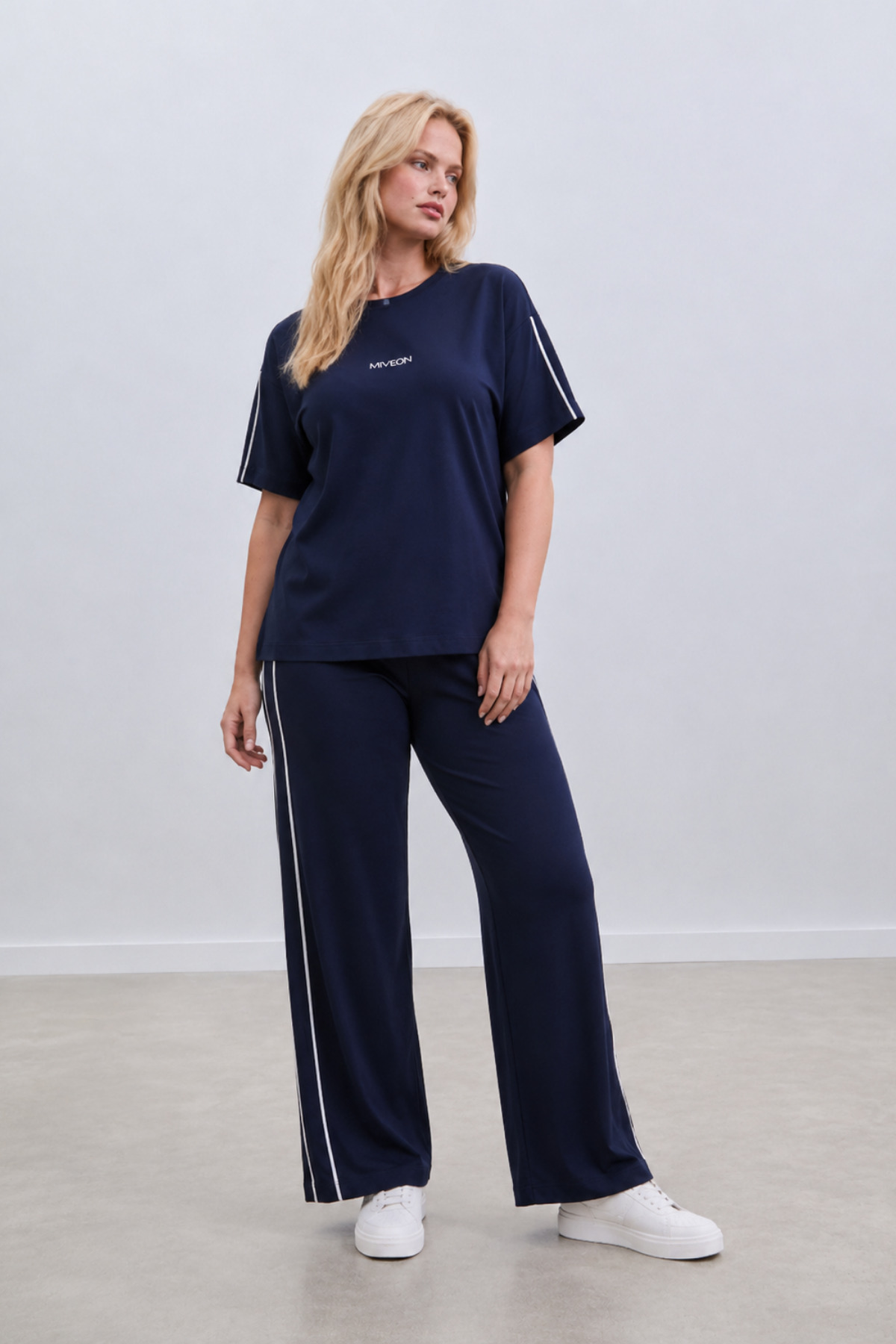 Mivoon Oşho Modal Kumaş Kısa Kollu Çift Biye Detaylı Alt Üst Takım 2XL-6XL görsel 2