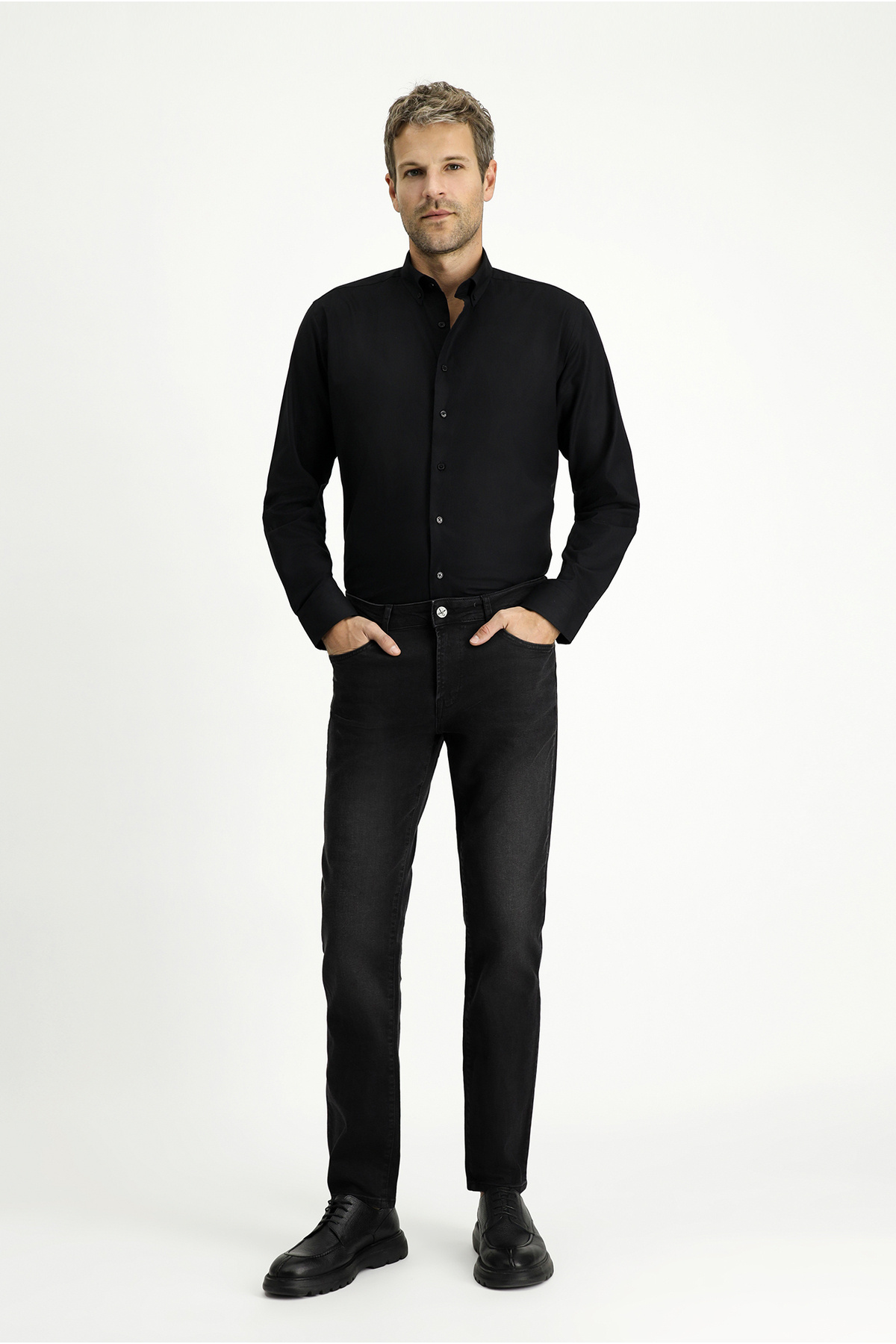 Kiğılı Uzun Kol Slim Fit Dar Kesim Pamuk 4 Mevsim Oxford Gömlek görsel 2