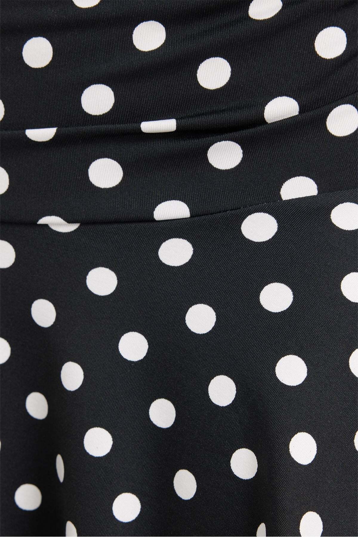 Tudors  Kadın Slim Fit Dar Kesim Korse Detaylı Puantiyeli Likralı Dantelli Siyah Kısa Mini Etek - Görsel 4