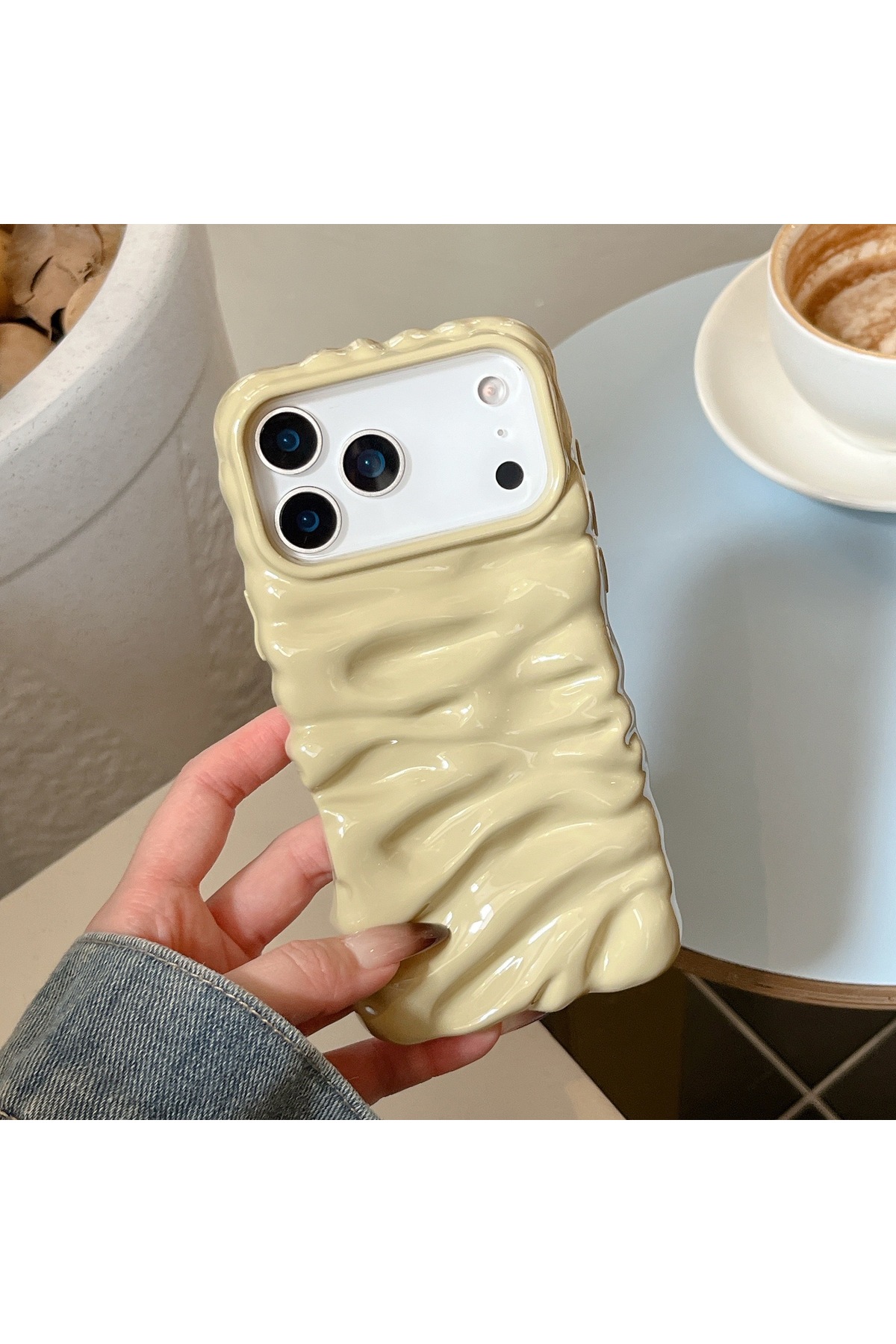 Iphone 17 Pro Max (6.9 inch) Compatible Wavy Wrinkle Detailed 3d Surface Bright Color Summer Lux Case