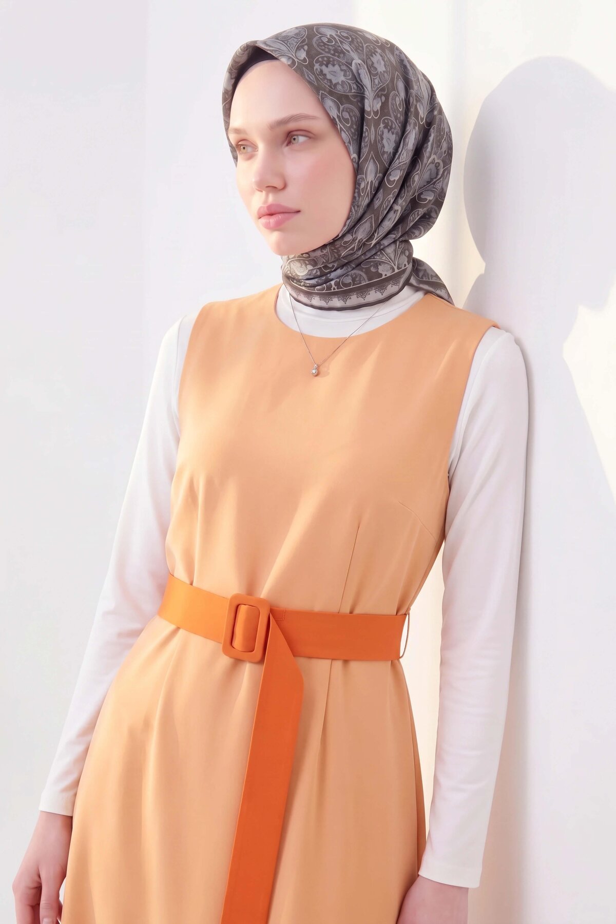 Soft Scarf RumiBlack-Grey 90x90