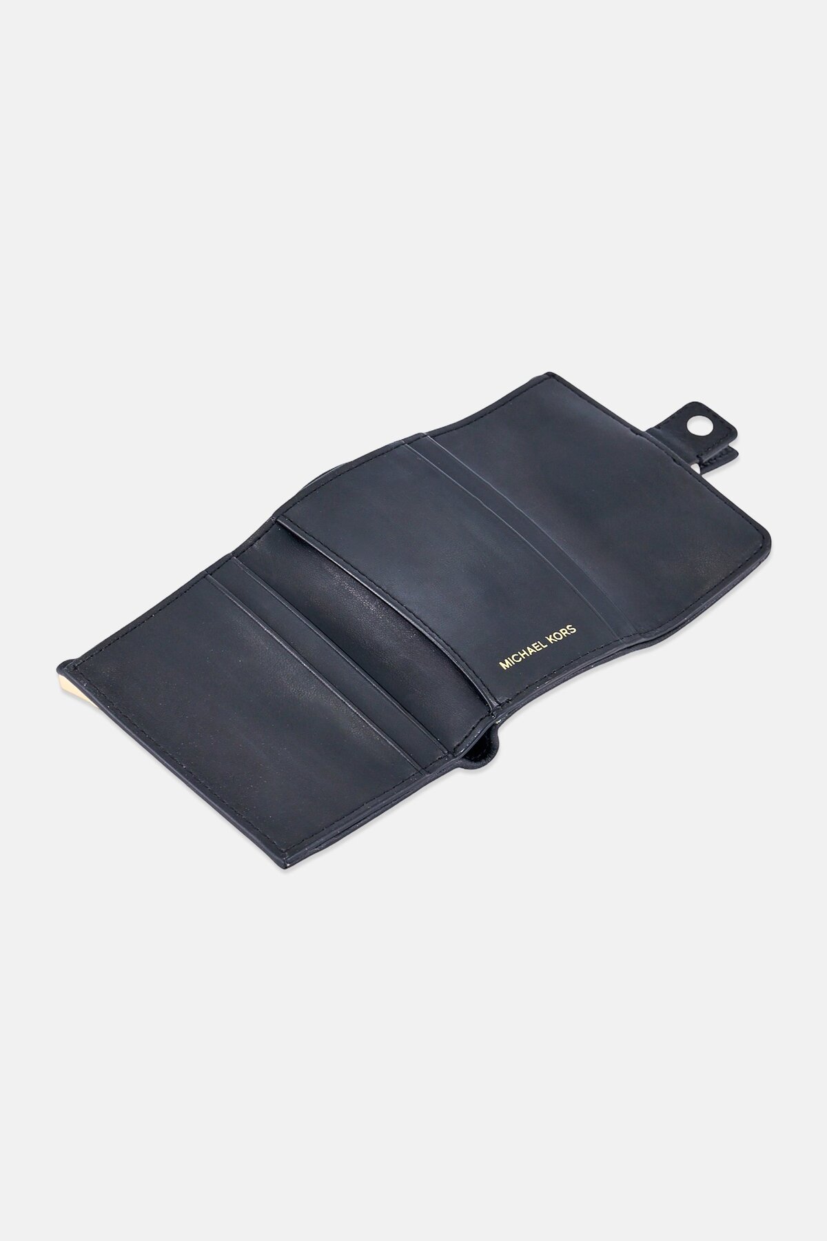 Michael Kors Wallets 💼 40-80% off! | Luxury Accessories - 2026
