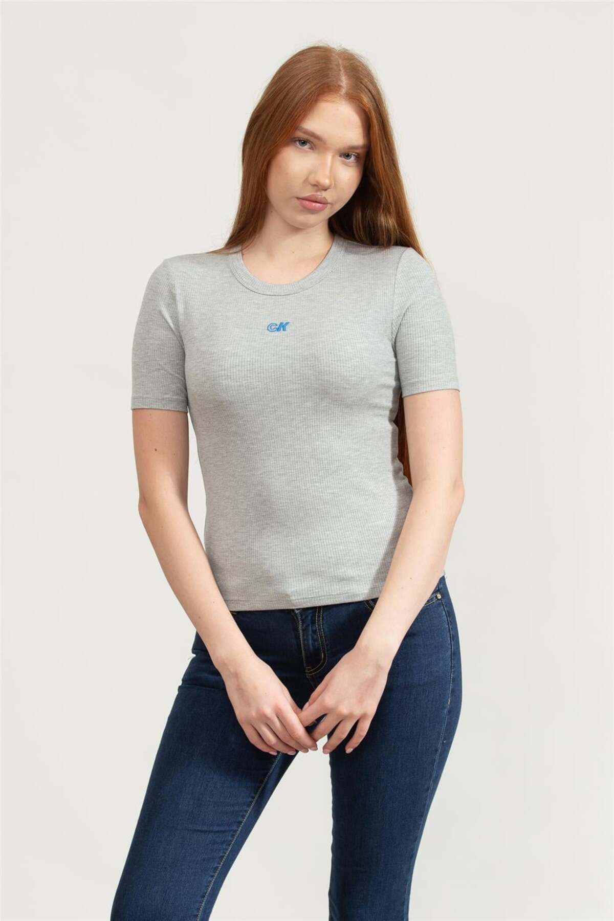 تیشرتزنانهCalvin Kleinخاکستری