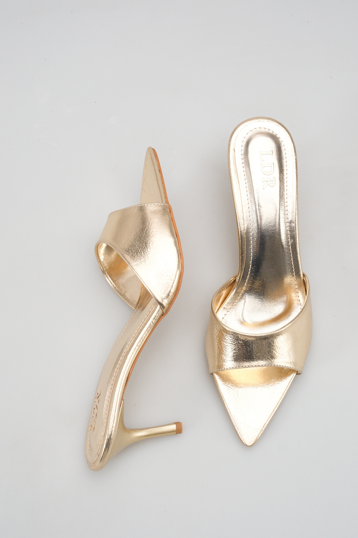LDR Women's Gold Thin Heeled Pointed Toe Slippers