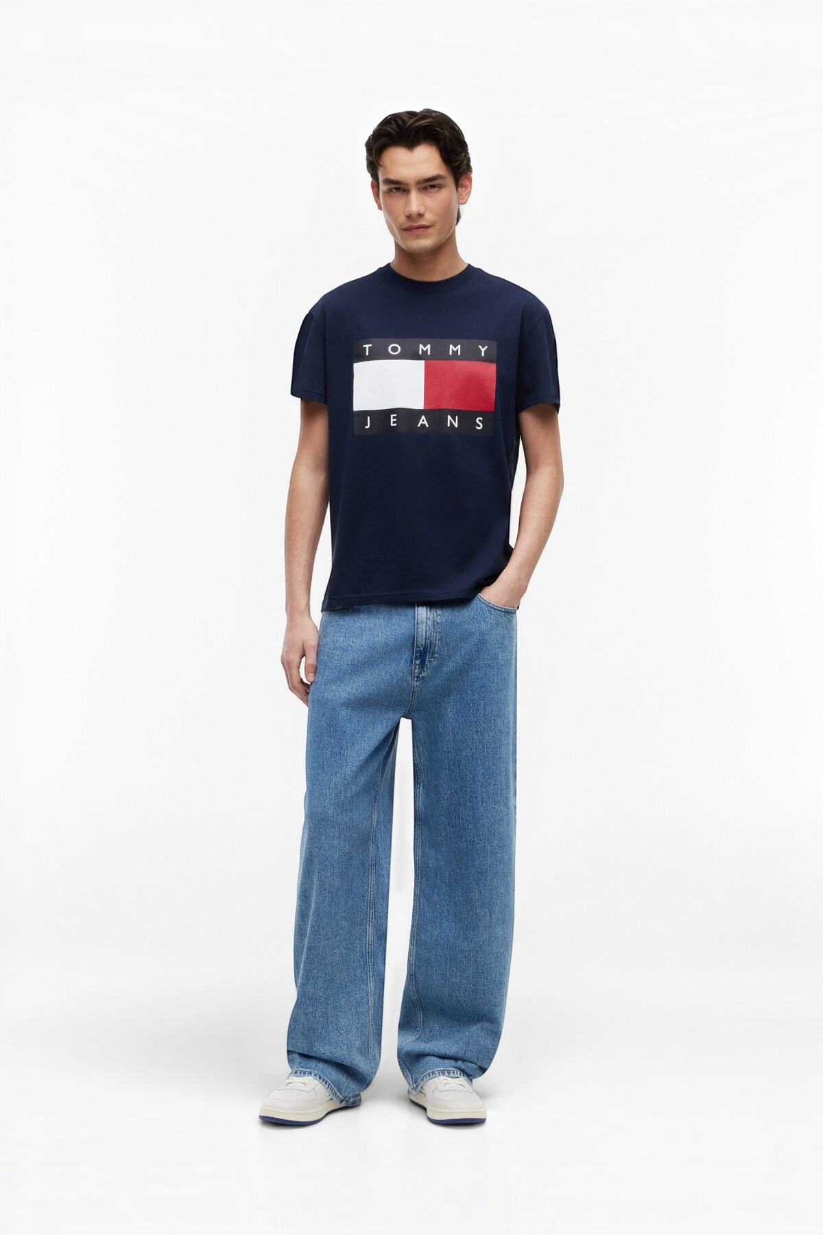 1_org_zoom تیشرت Tommy Hilfiger تامی هیلفیگر مردانه آستین کوتاه مردانه پرچمدار معمولی TJM DM0DM22645C1G اورجینال - تصویر 1