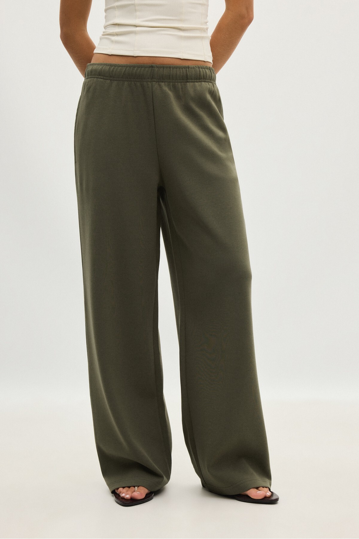 Stradivarius Geniş paça jogger pantolon görsel 3