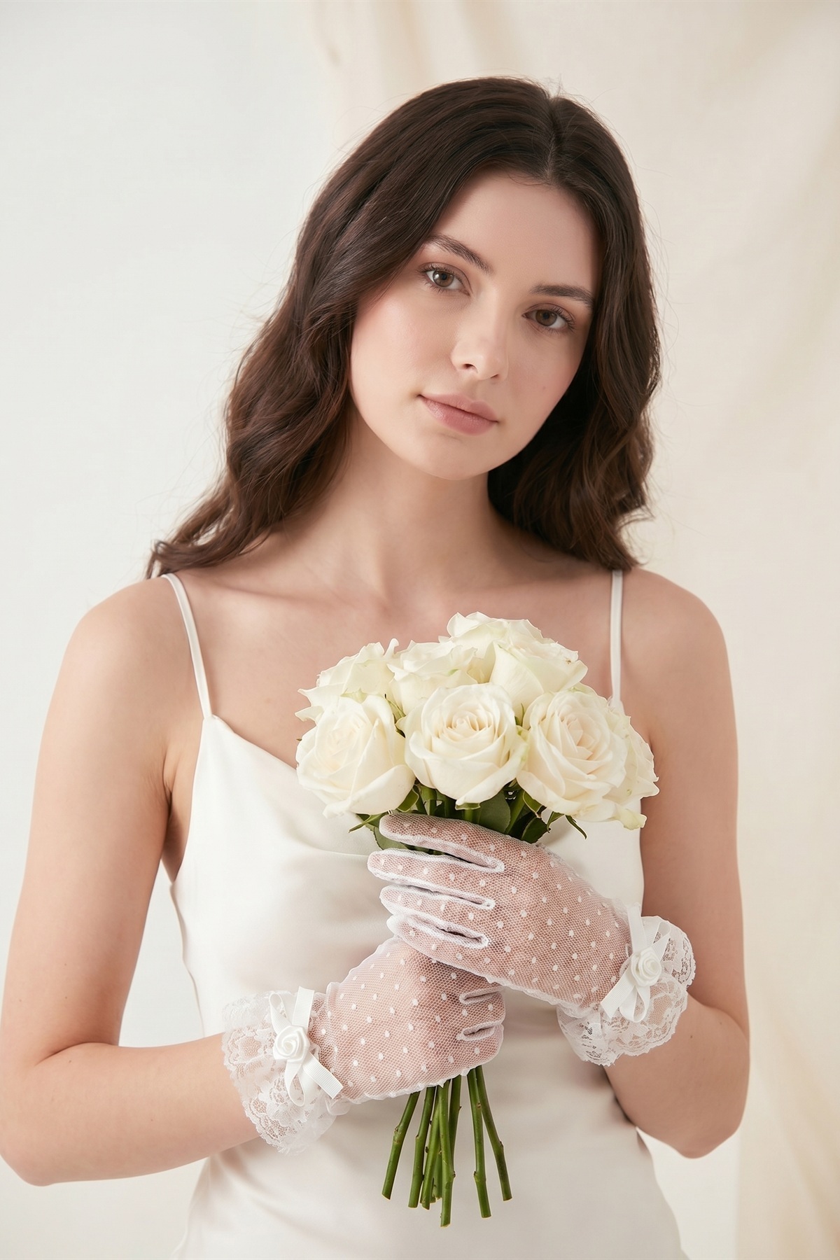 Elegance Scarf Kısa Puantiyeli Tül Dantelli Gelin Eldiveni Beyaz Nikah Gelinlik Düğün Abiye Davet Söz Kına görsel 3
