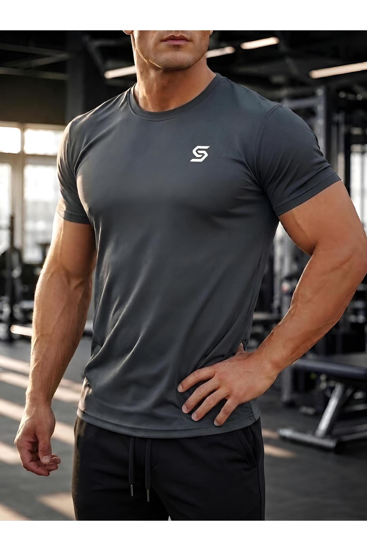 Men's Sports T-Shirt- Slim Fit Workout Top