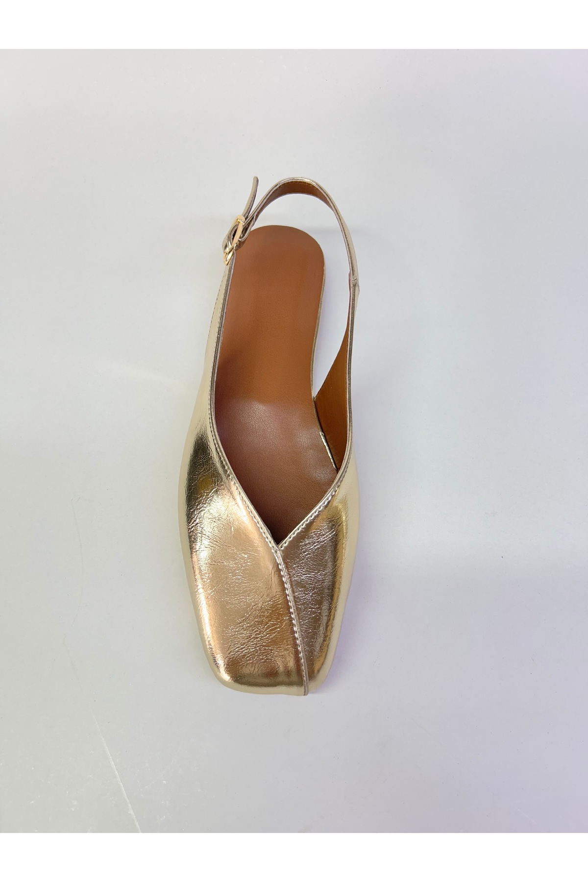 azza shoes BİANCA KADIN KARE KALIP PARLAK ARKASI AÇIK TOKA DETAYLI ZARİF ŞIK GÜNLÜK BABET görsel 3