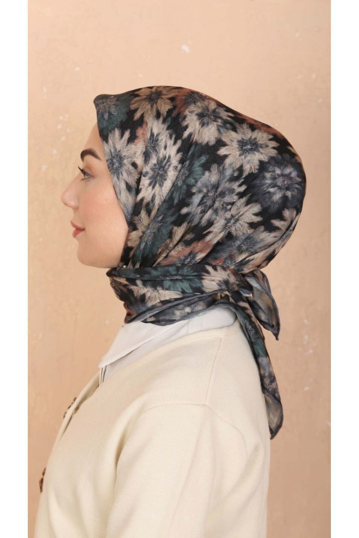 روسری نخی نرم مشکی 4