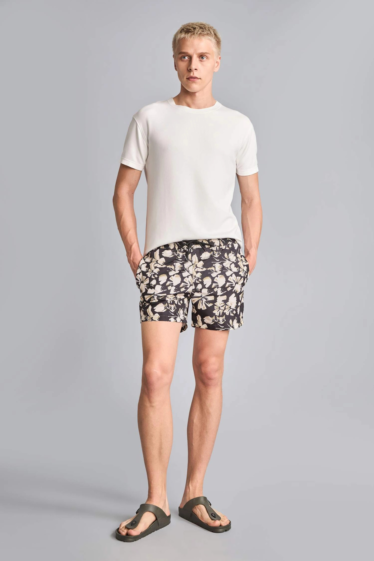 Defacto I1788Axbk81 Black Printed Black Swim Shorts