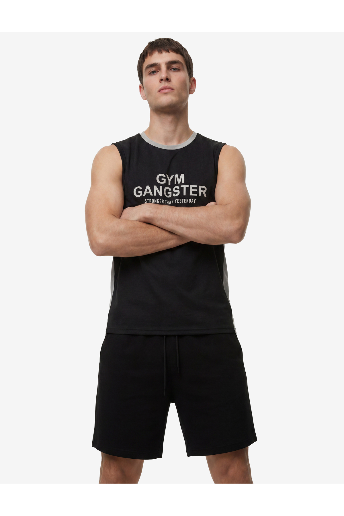 Koton Regular Fit Renk Bloklu Kolsuz Bisiklet Yaka Baskılı Spor Atlet