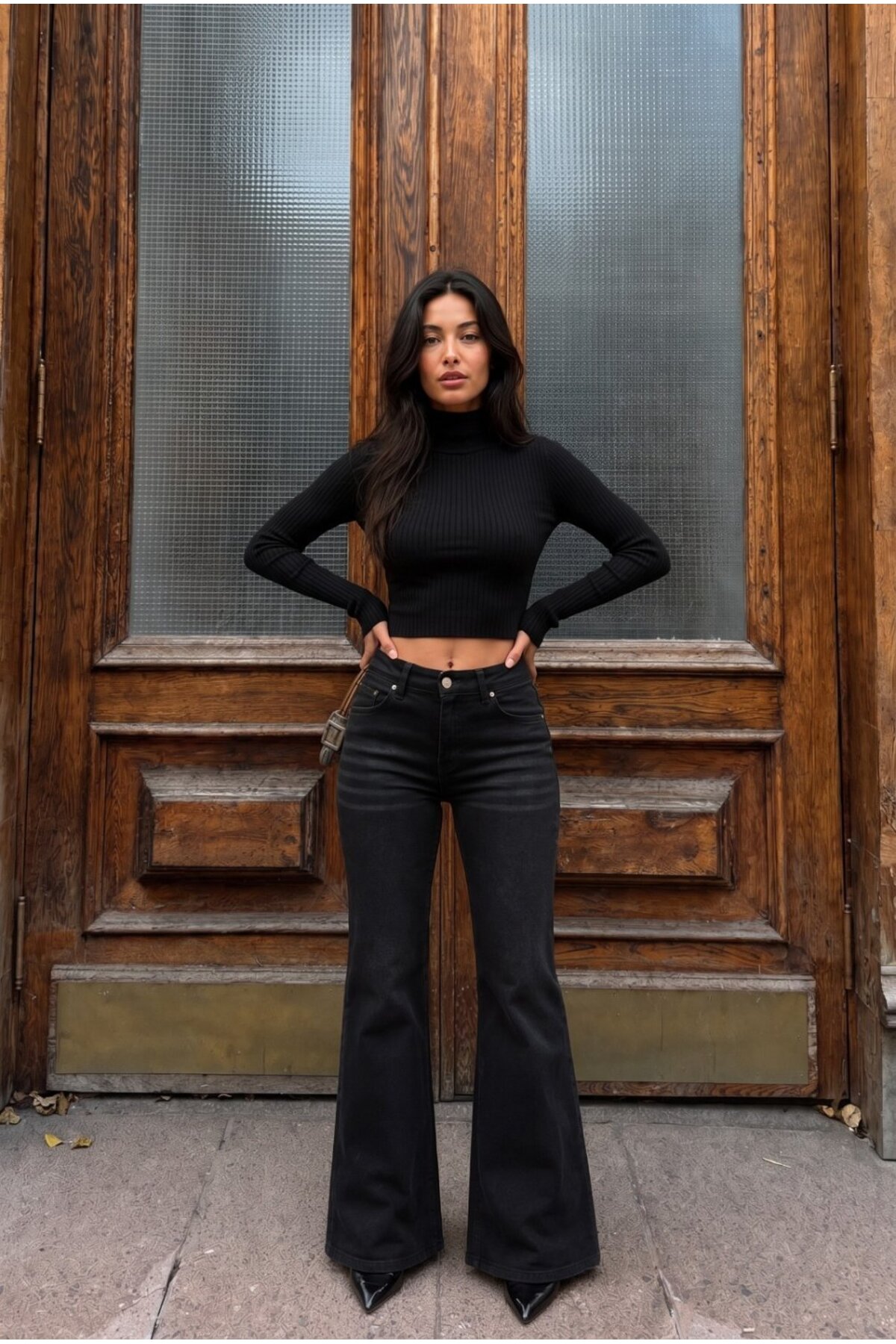Yüksek Bel Esnek/Likralı Çan Paça Jeans siyah efektli 4