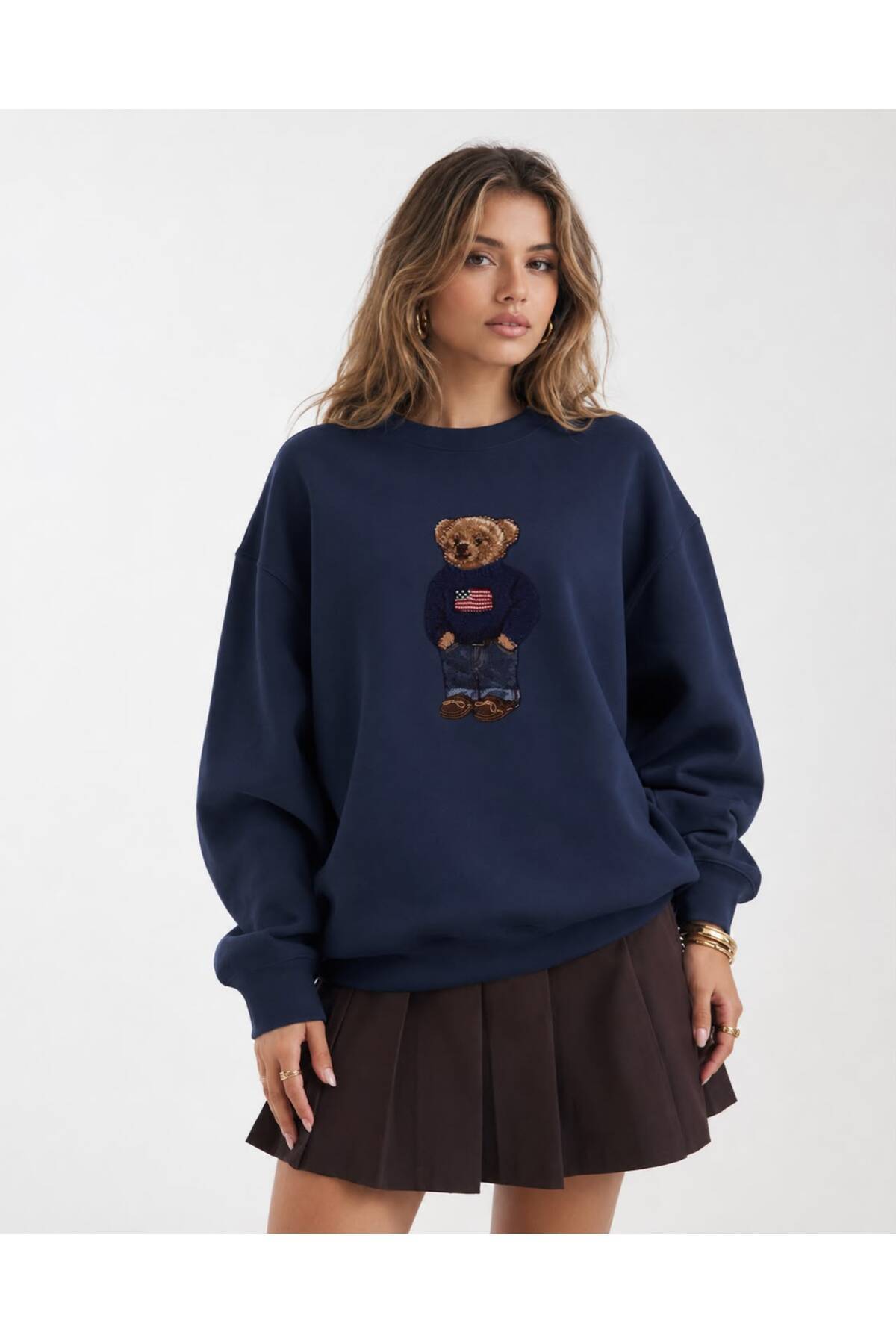 Mad&Calf Women's Teddy Printed Crew Neck Oversize Sweatshirt