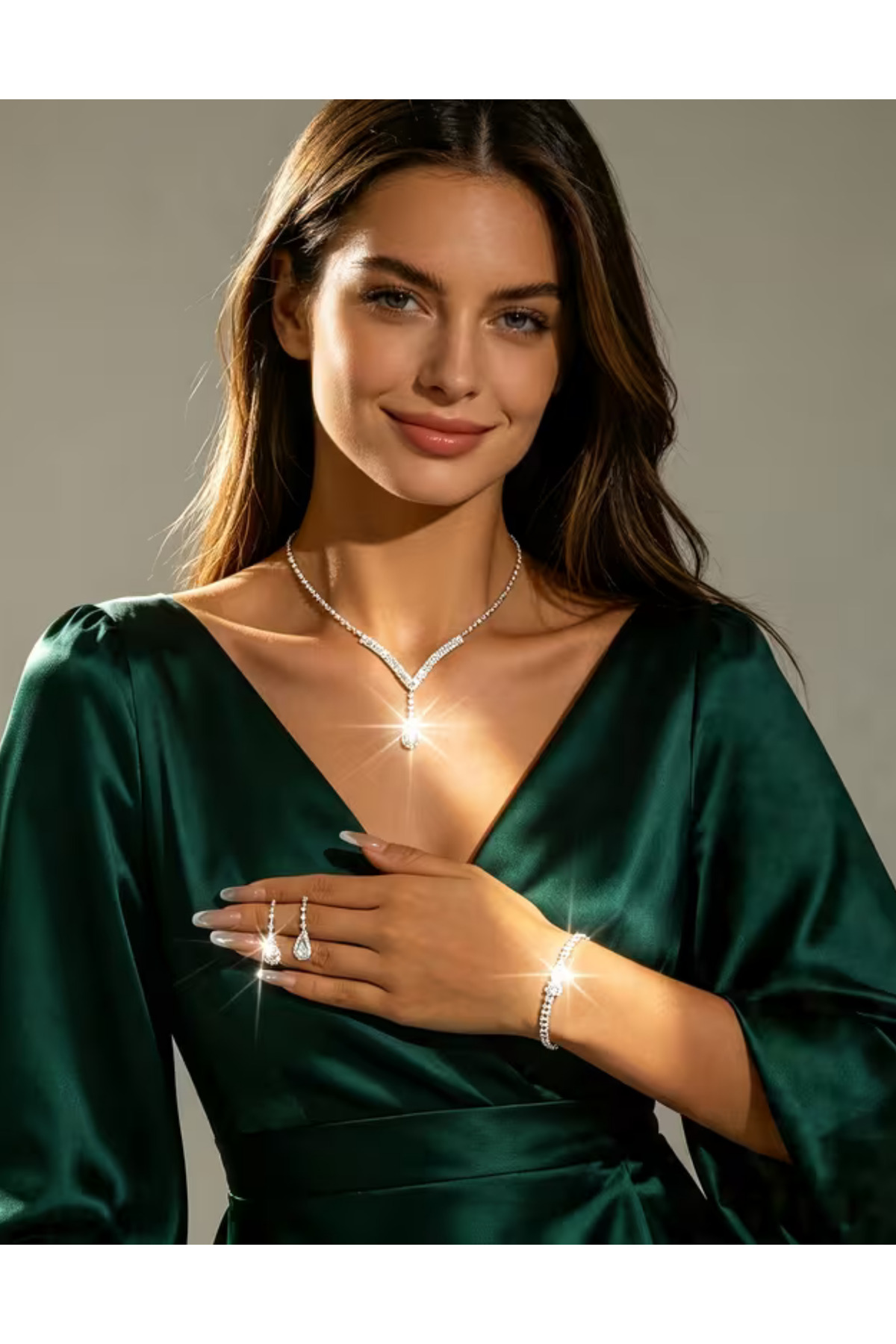 V Model Şık Zirkon Damla Taşlı Su Yolu Gümüş Kaplama 3 Lü Takı Seti ( Düğün, Nişan, Kına, Abiye, Günlük, Davet )