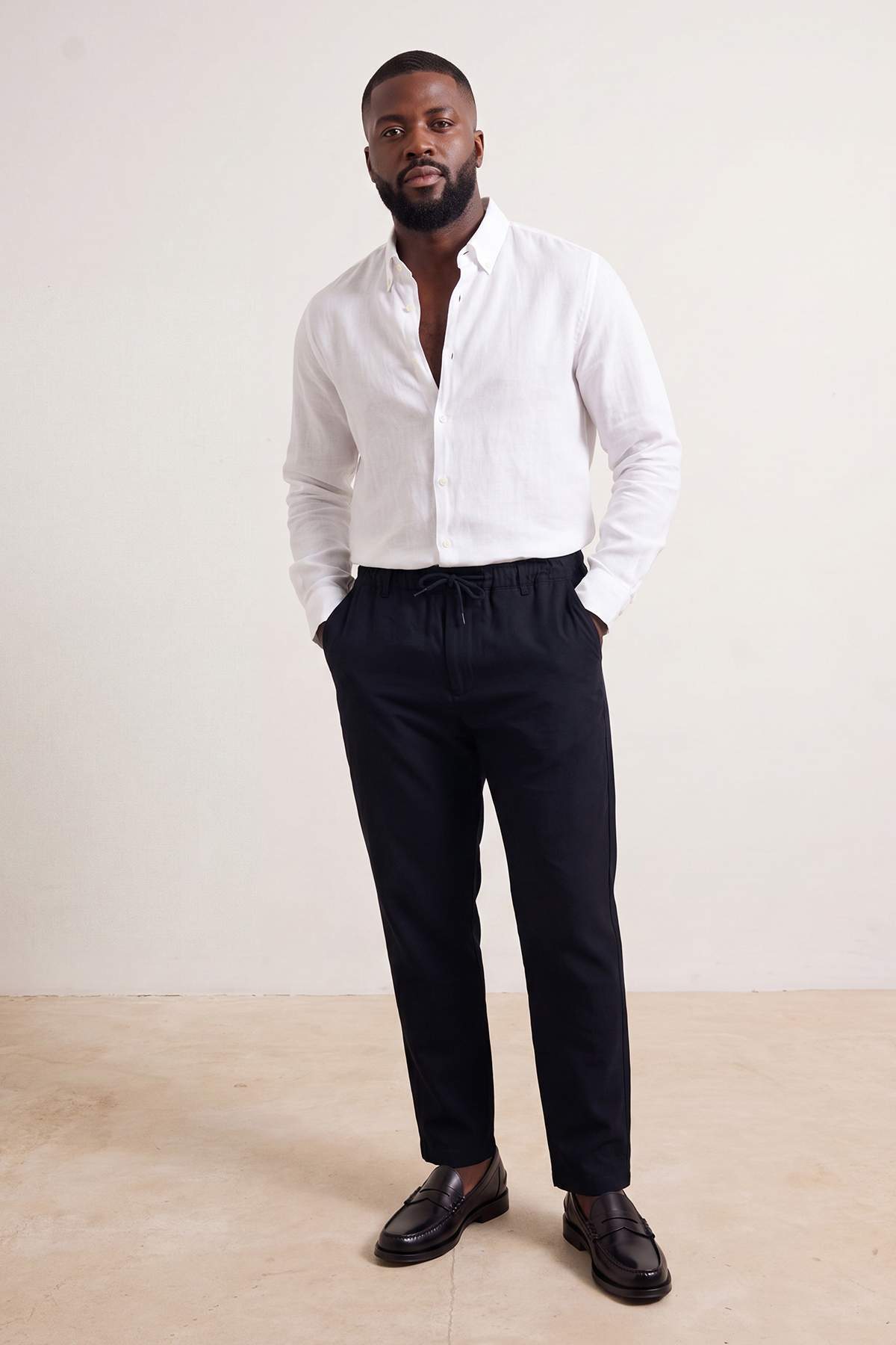Trendyolmilla Man Büyük Beden Lacivert Regular Fit Beli Yarım Lastikli Esnek Kumaş Pantolon TMNSS26AR00007