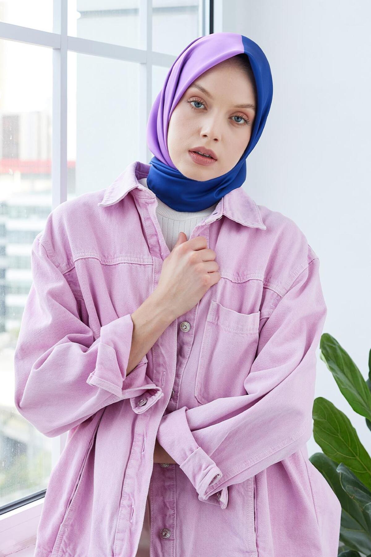 Two-Color Scarf Navy & Lilac